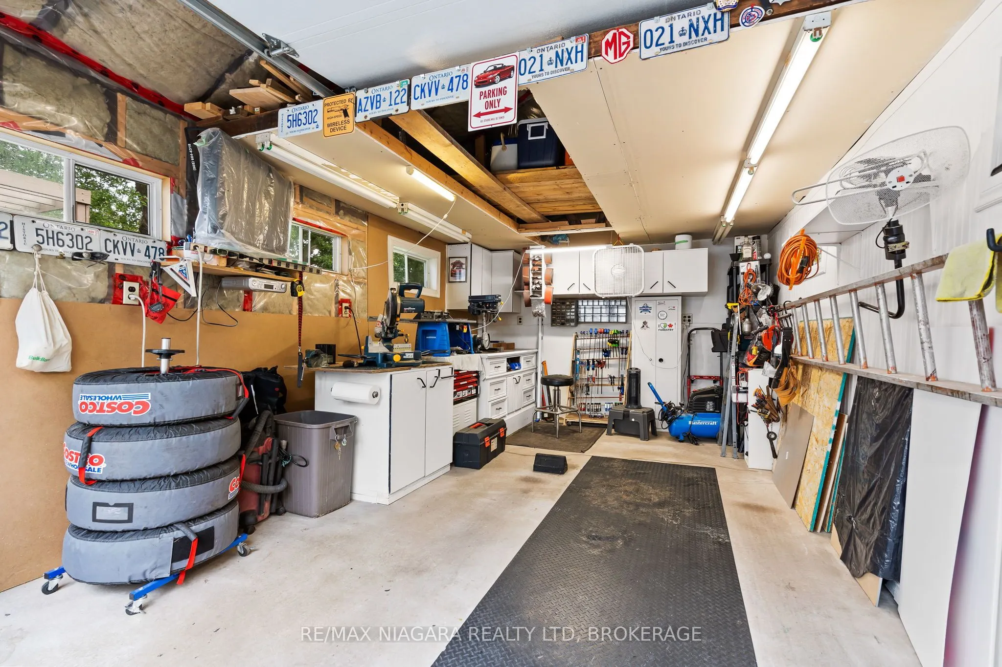 118 Dufferin Street E