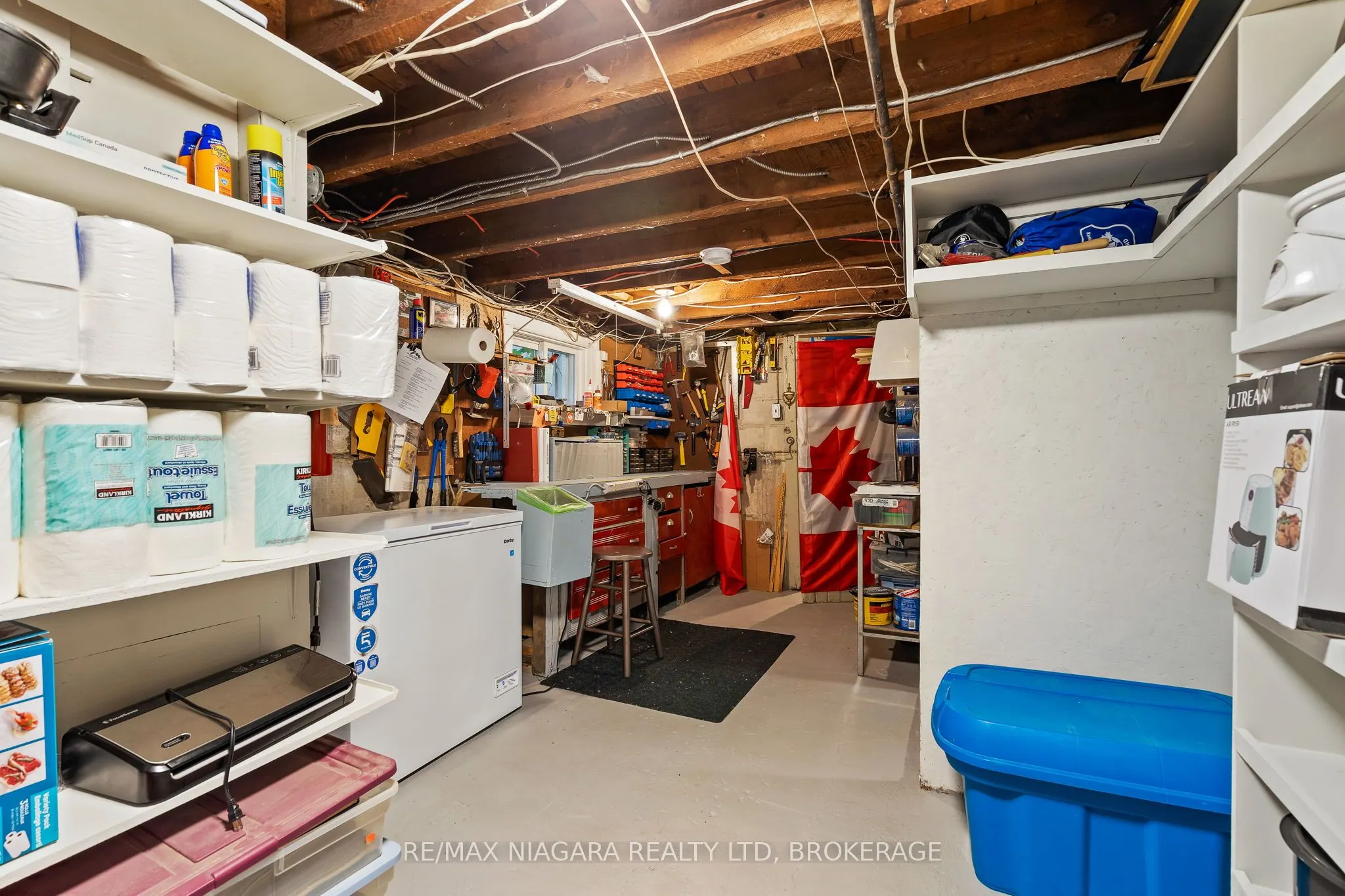 118 Dufferin Street E