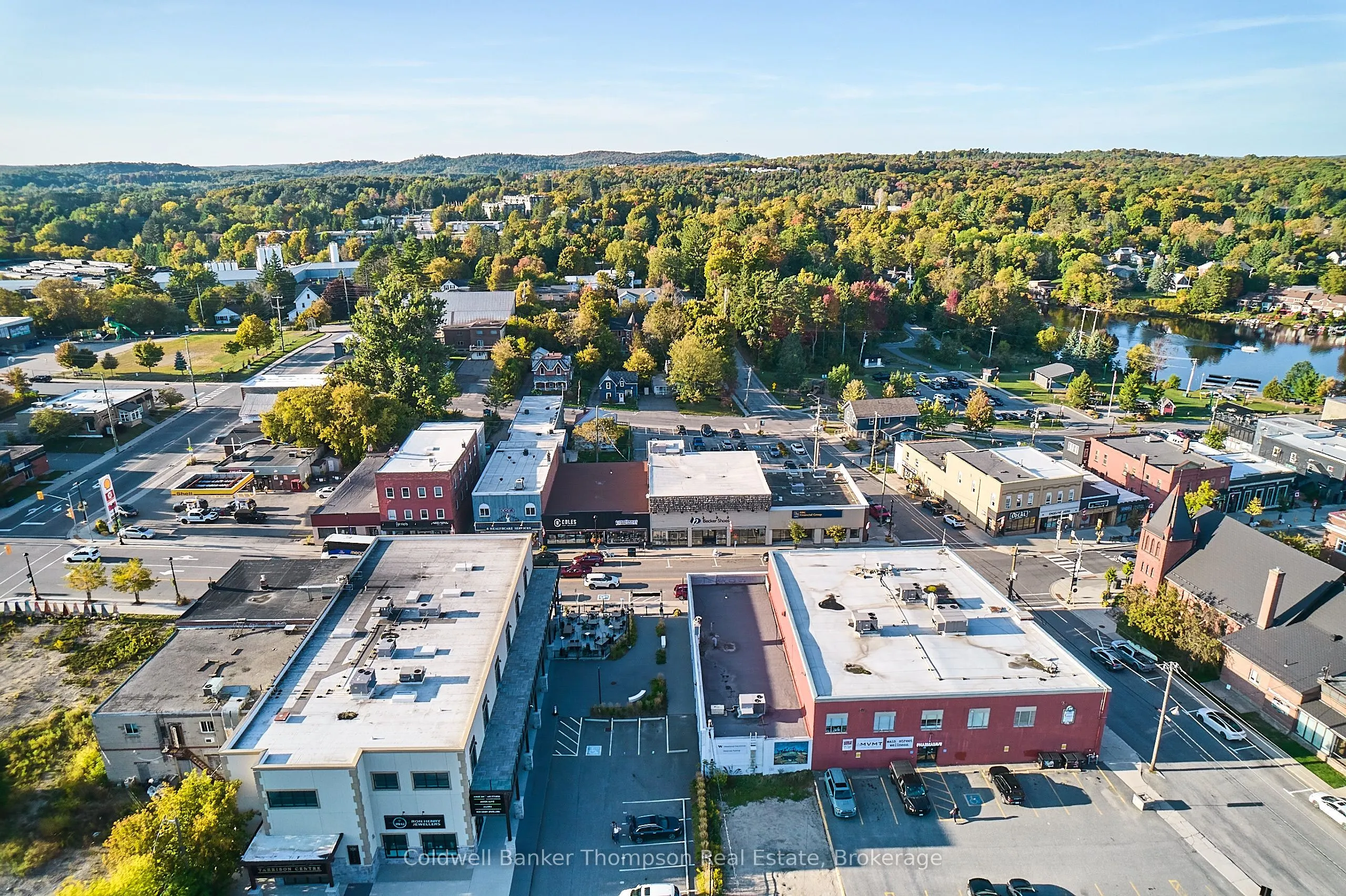 27 Main Street E