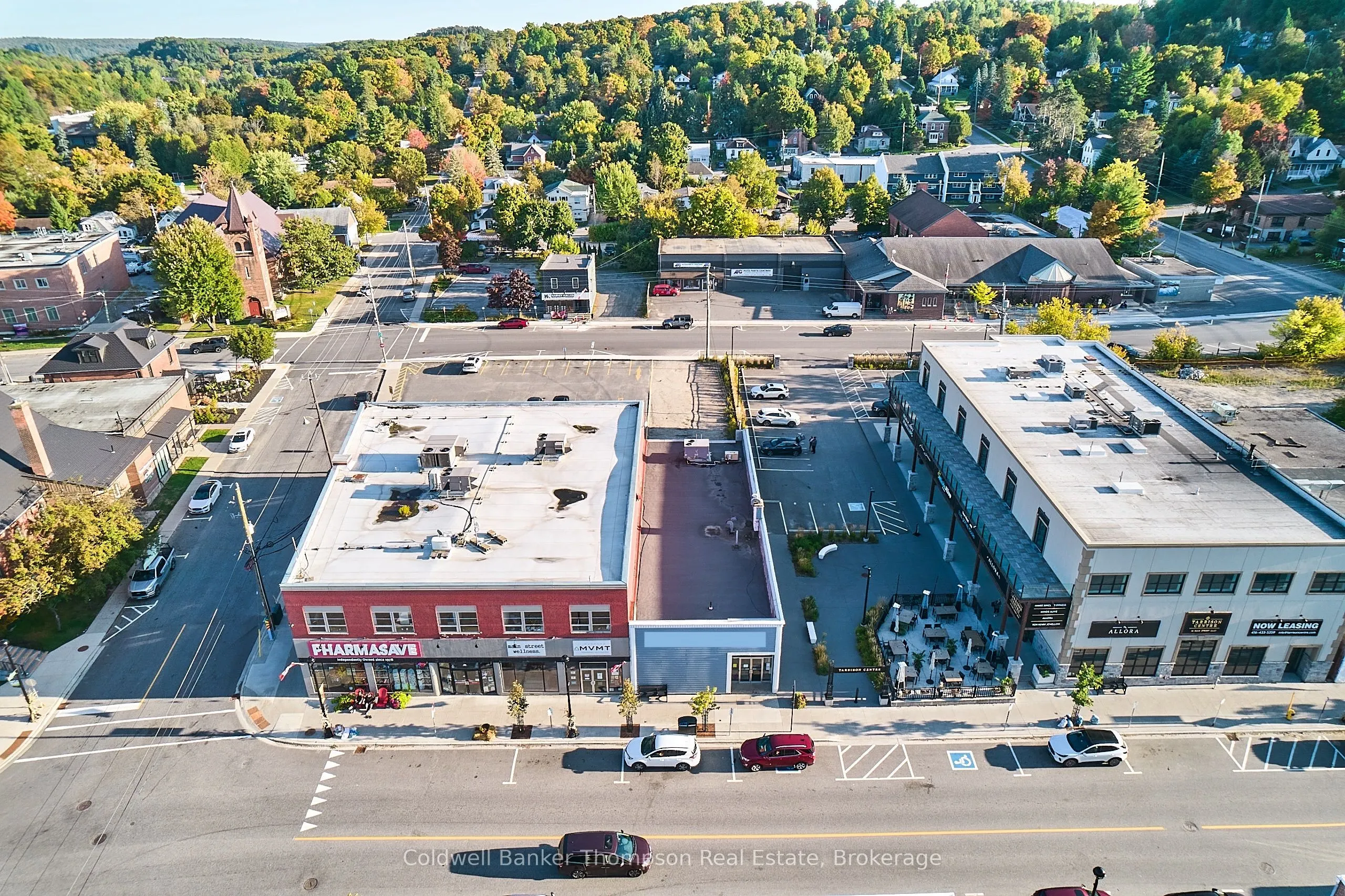 27 Main Street E
