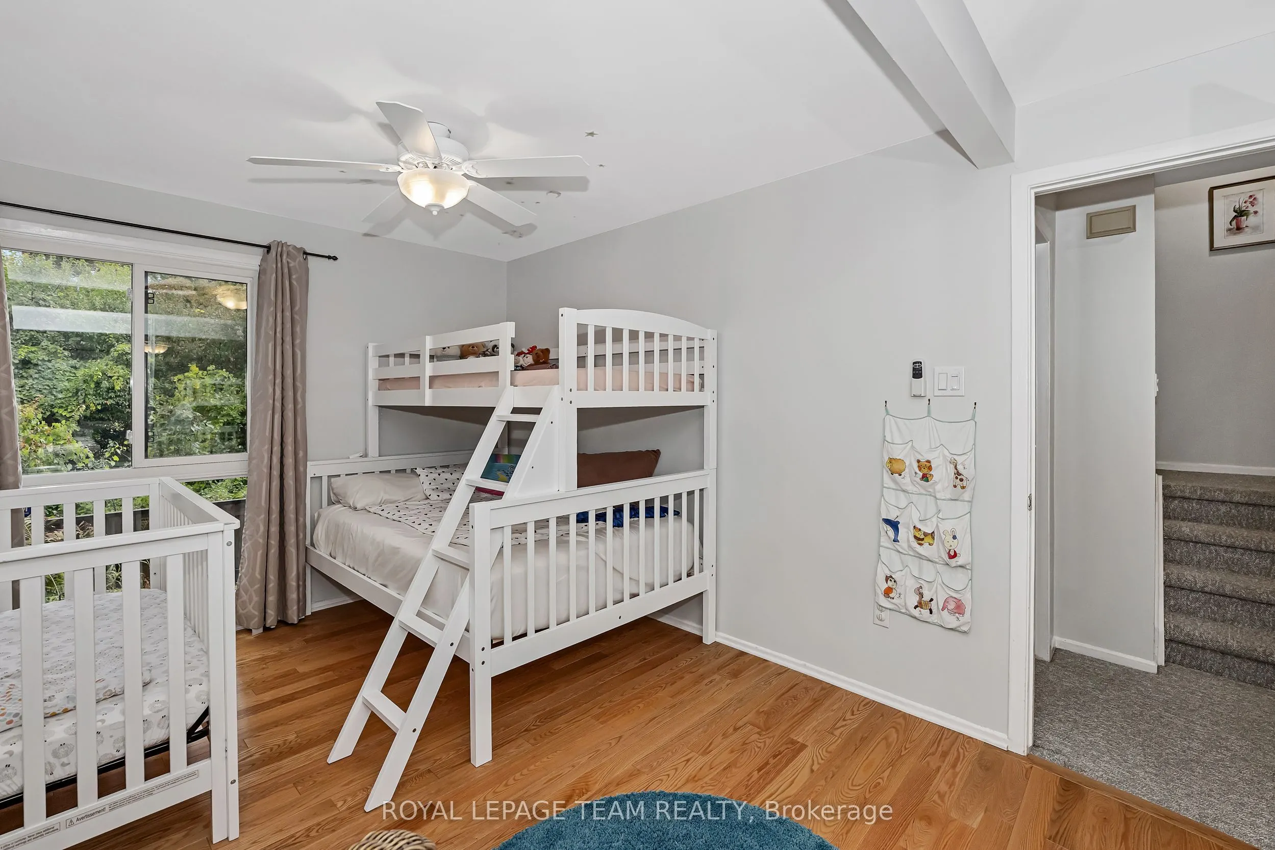 1095 Ambleside Drive, #21