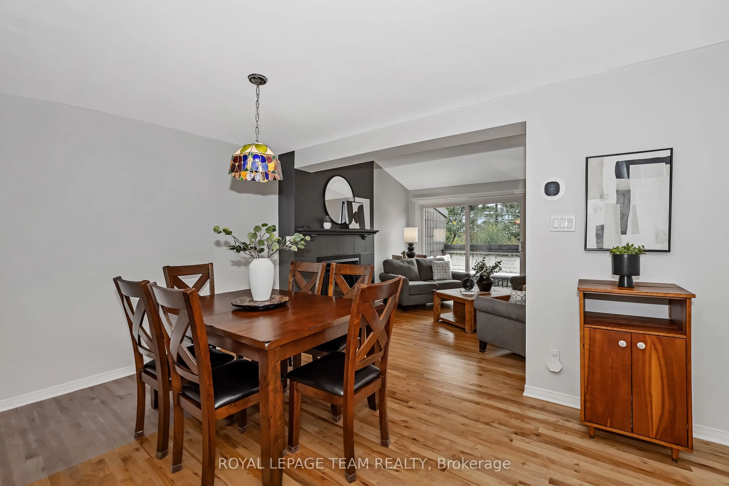 1095 Ambleside Drive, #21