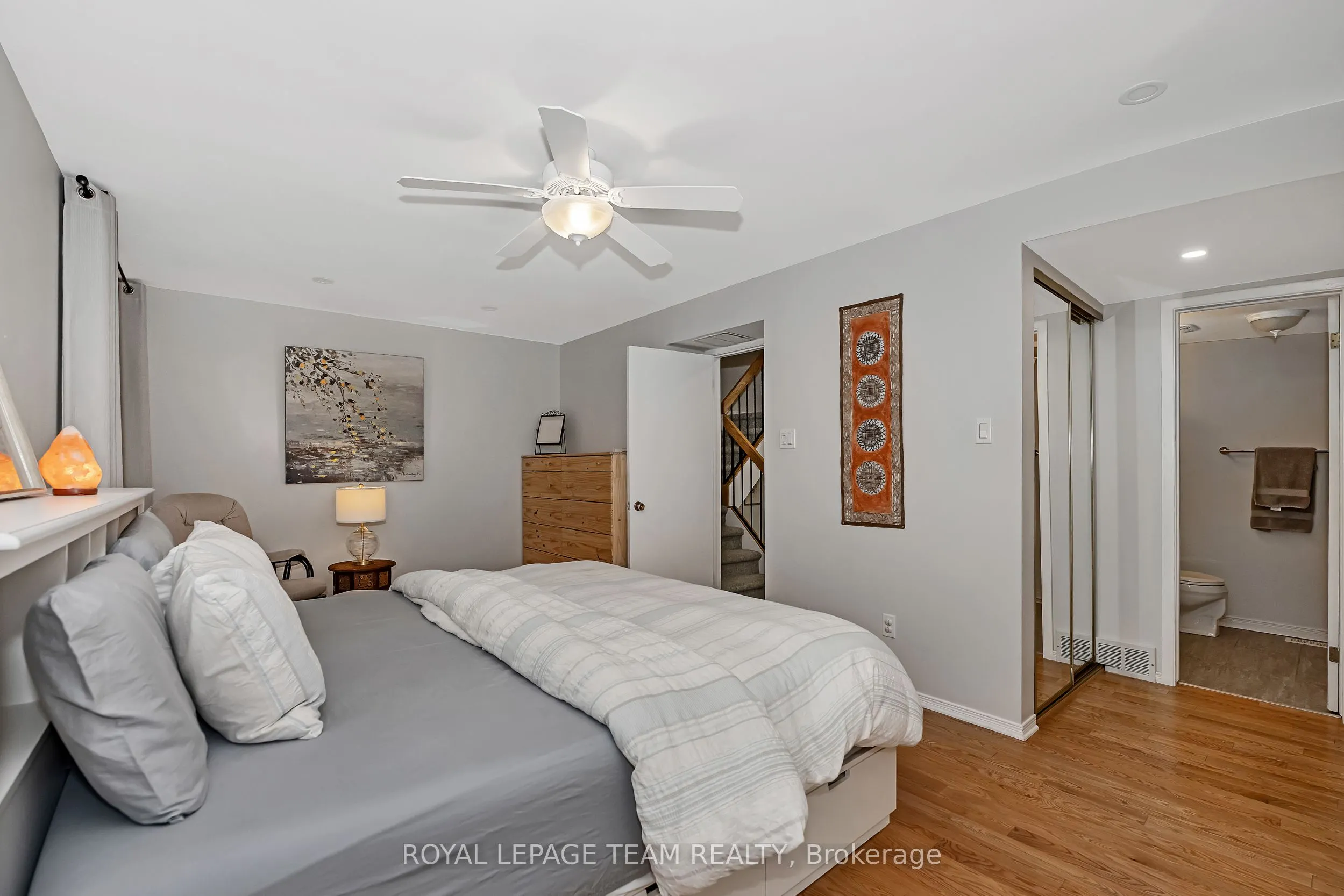 1095 Ambleside Drive, #21