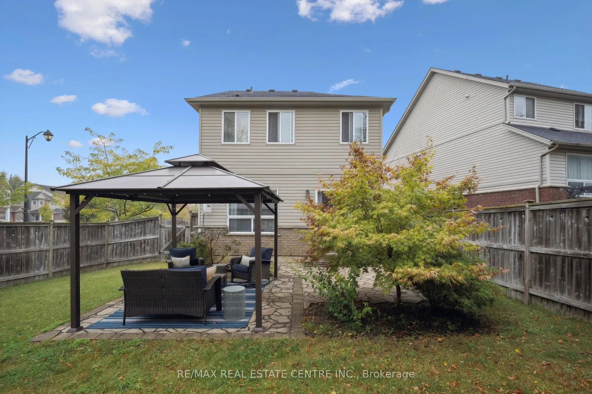 394 Sauve Crescent