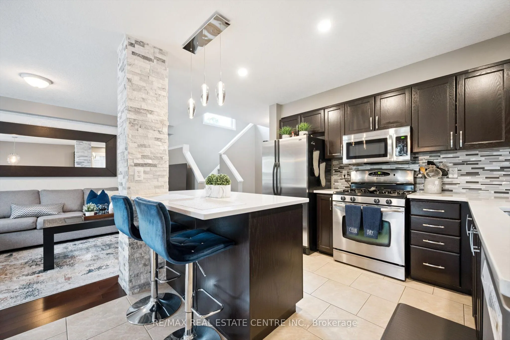 394 Sauve Crescent