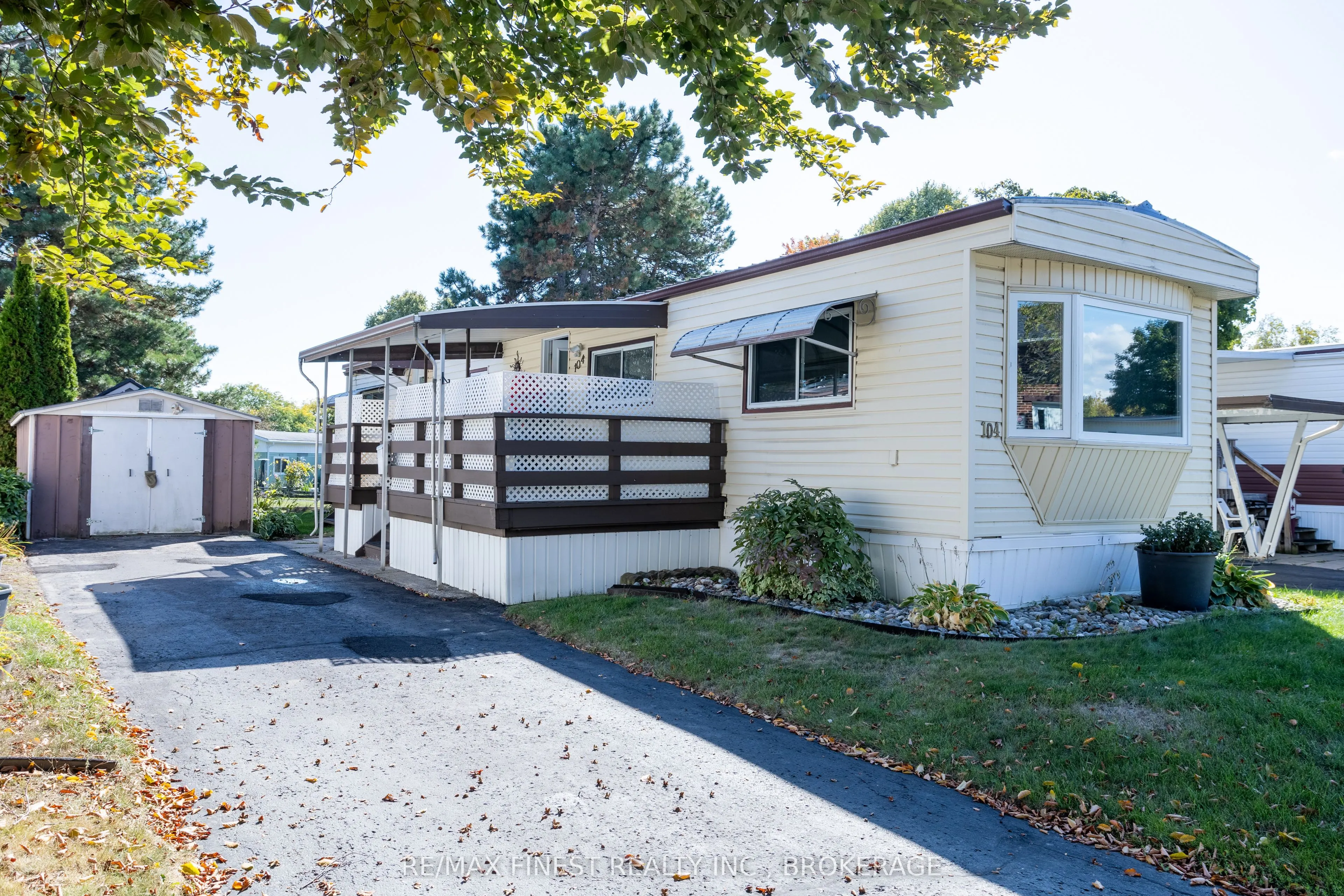 104 WORTHINGTON Way
