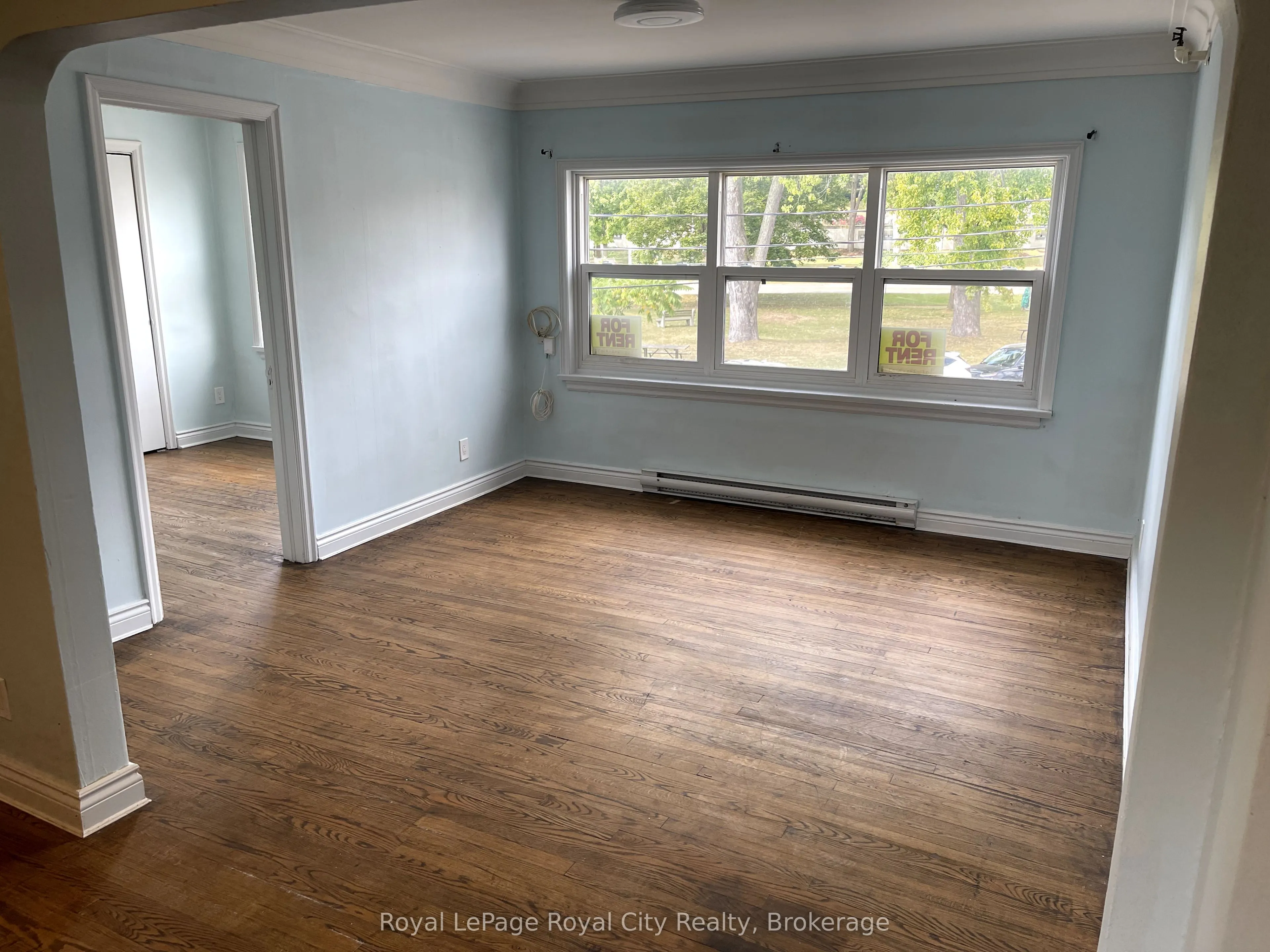 36 Essex Street, #B