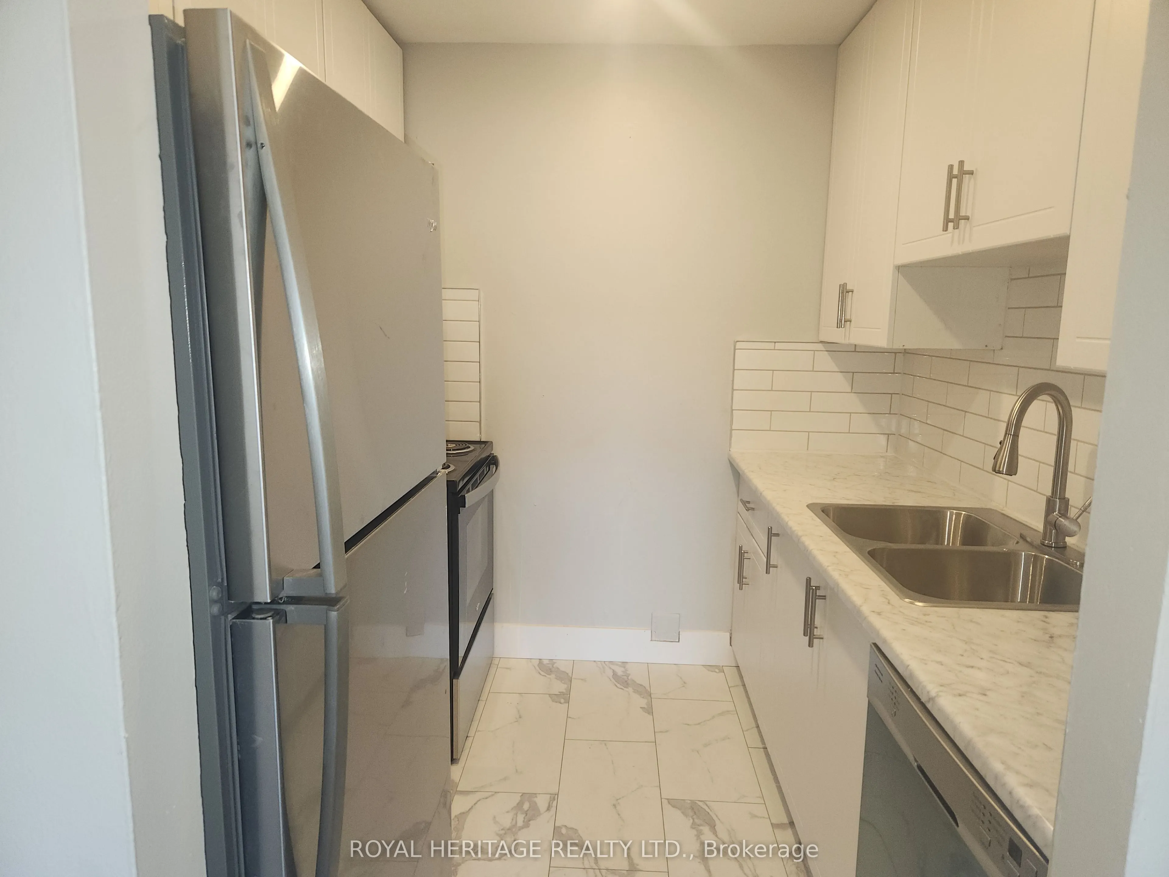 8800 Willoughby Drive, #202