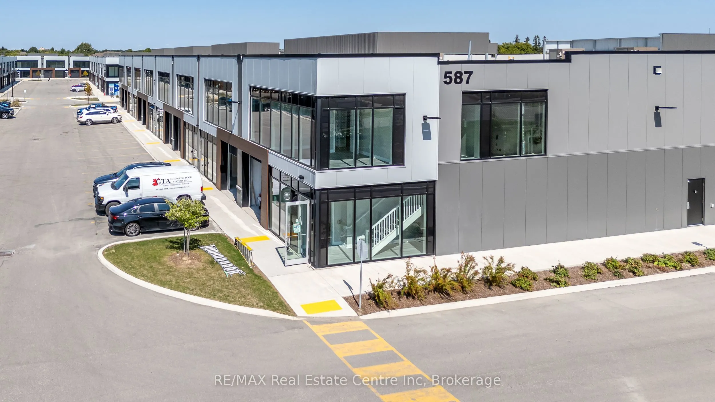 587 Hanlon Creek Boulevard, #8