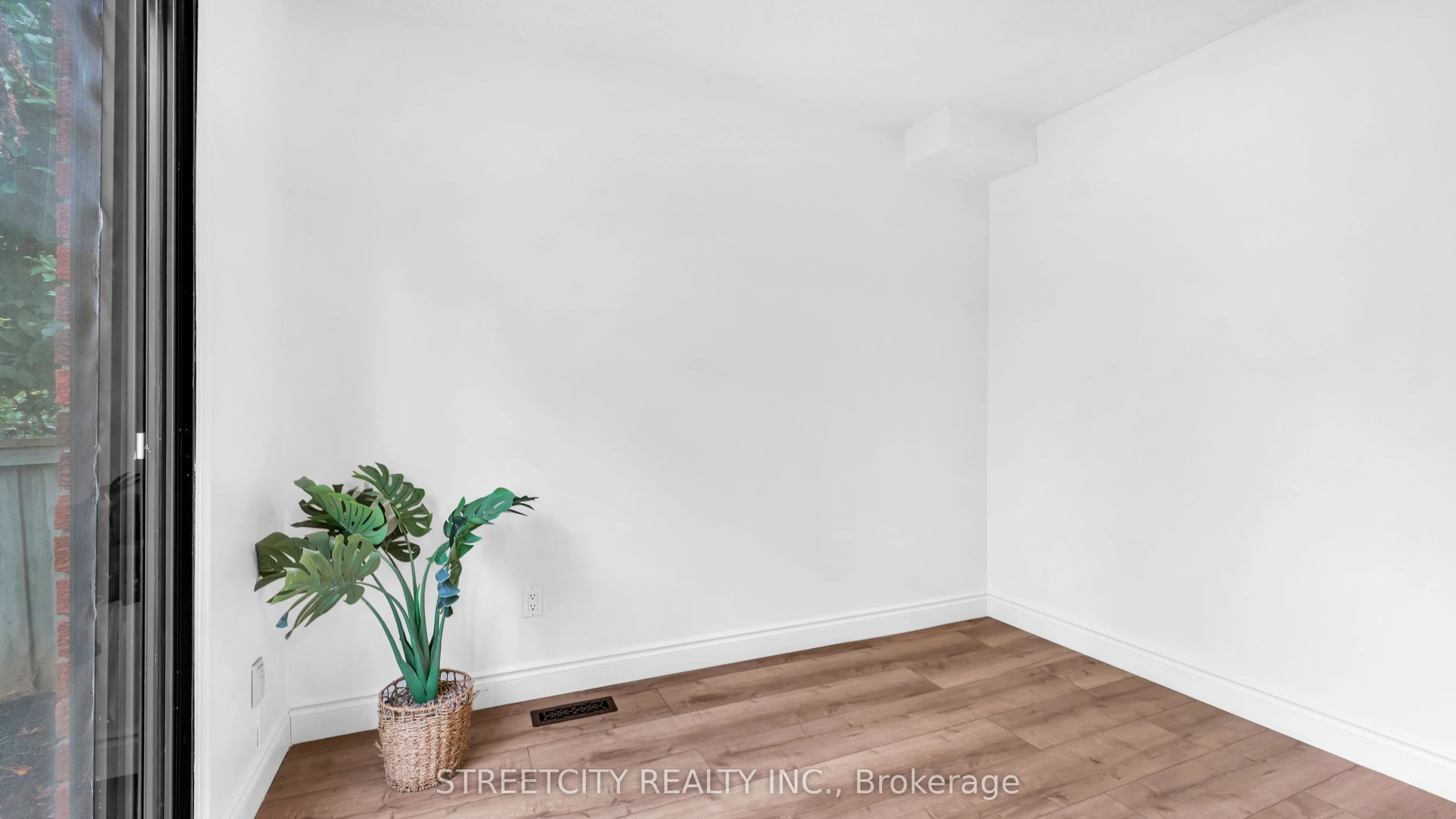 151 Walmer Gardens