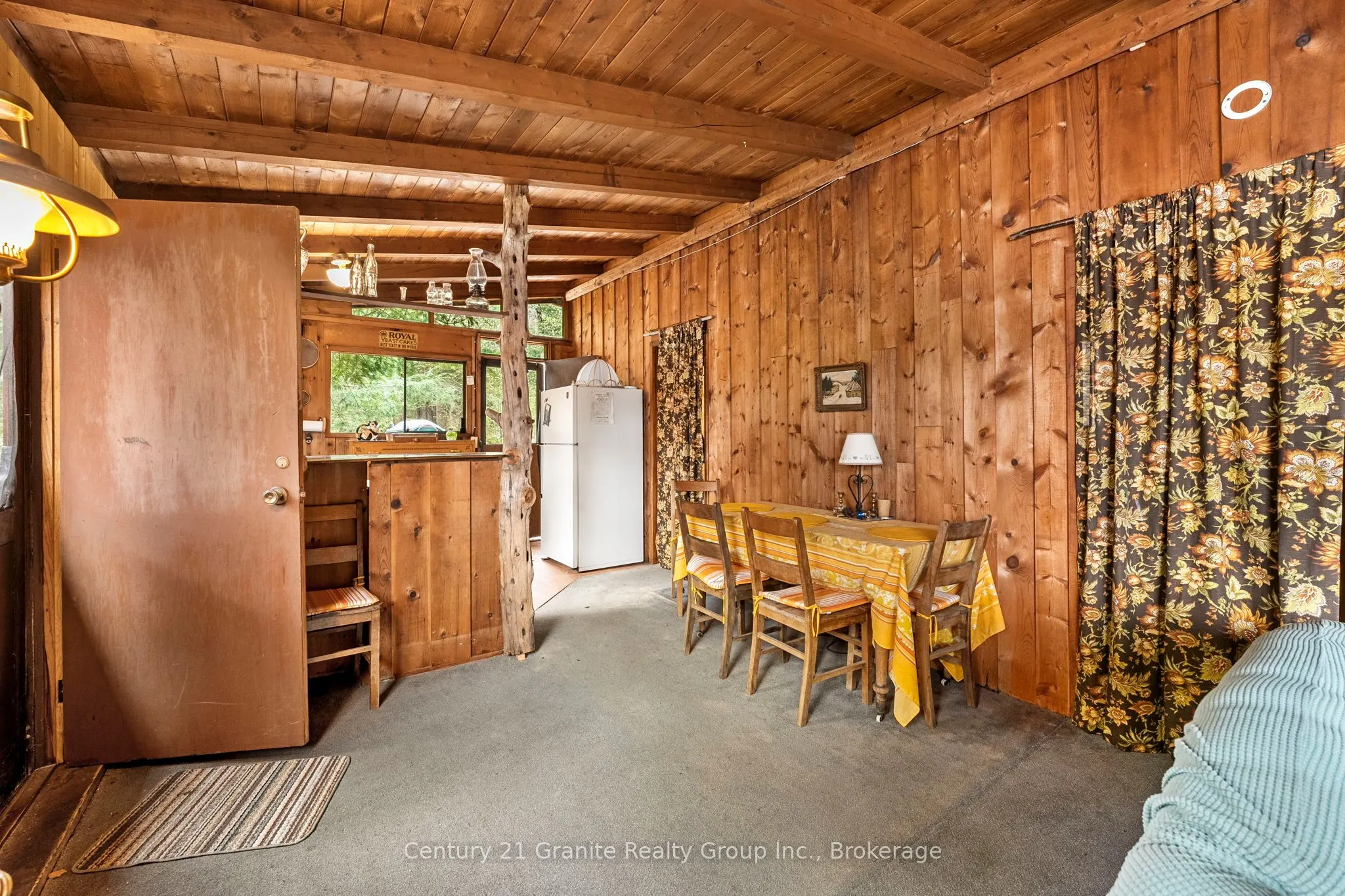 1208 Reg's Trail
