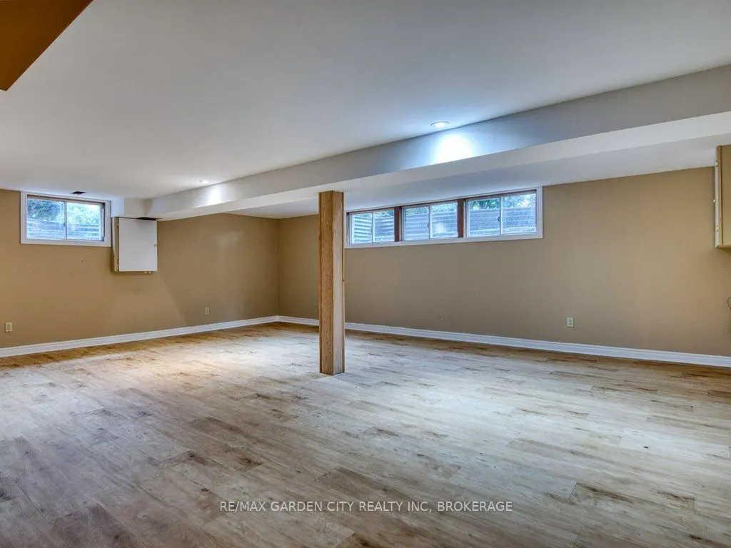 2265 Seventh Street Louth Street