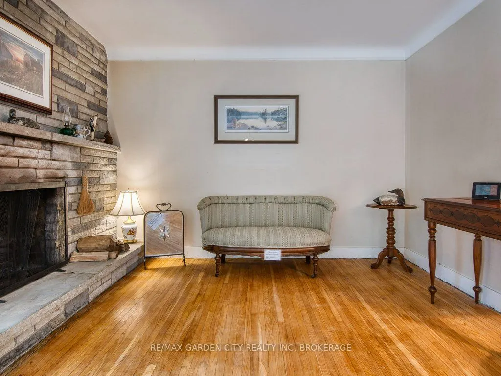 2265 Seventh Street Louth Street