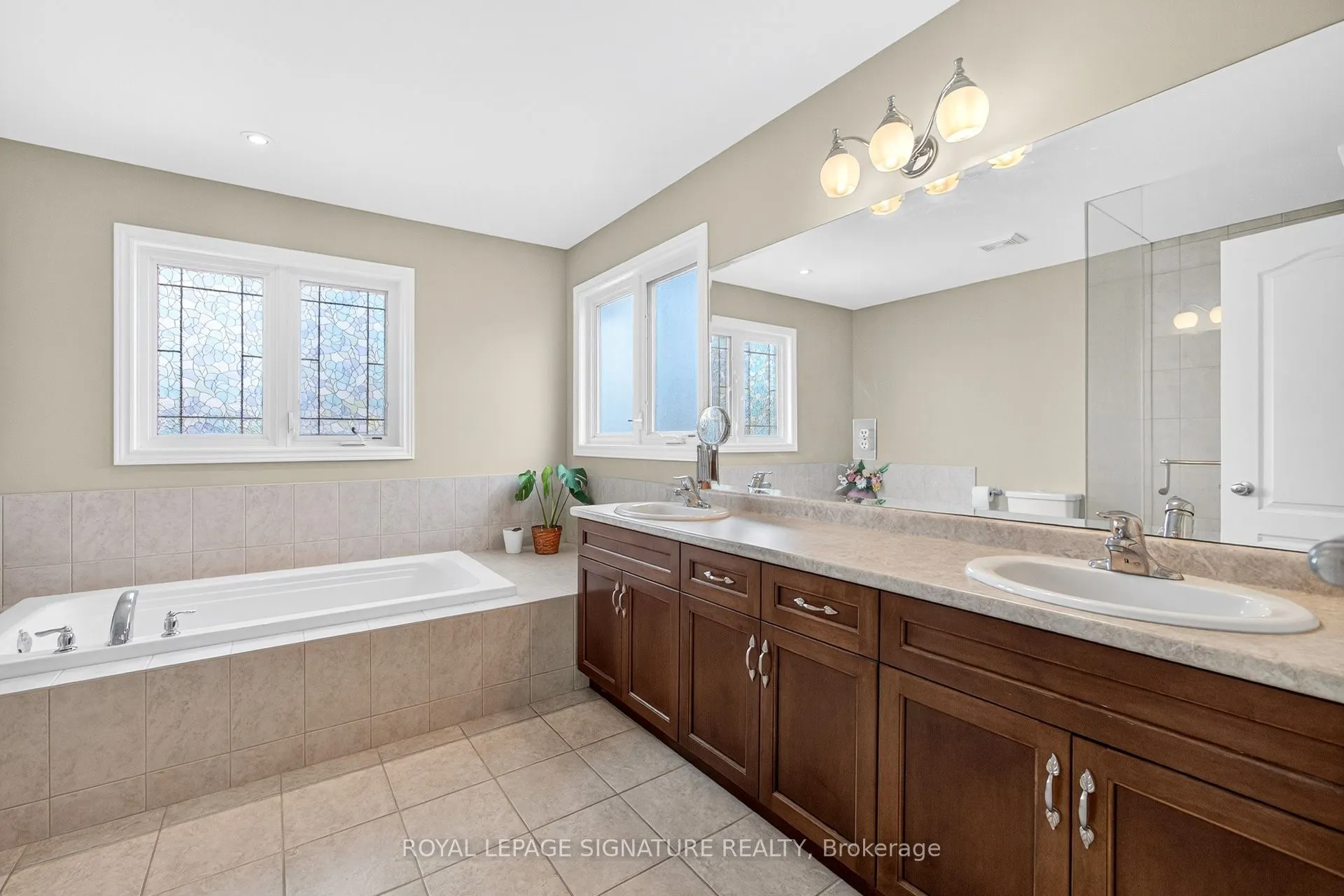 408 Gravel Ridge Trail