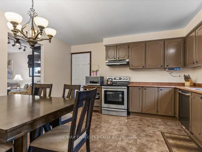 1256 Avonlea Road