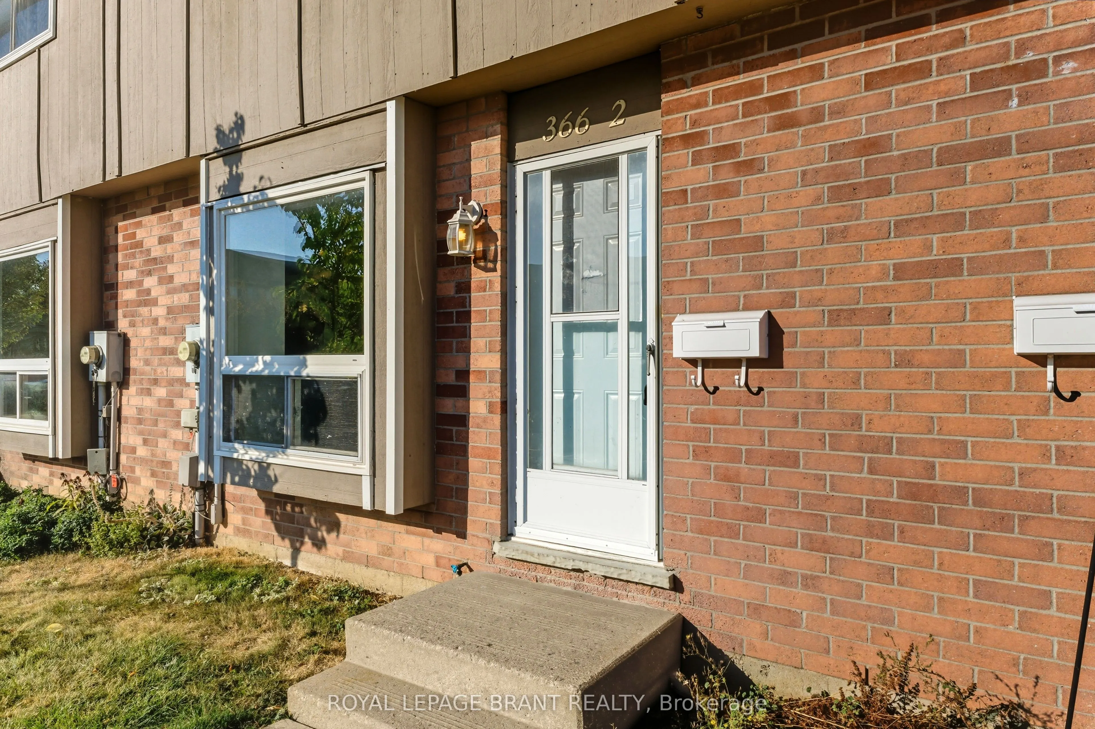 366 Springbank Avenue, #2