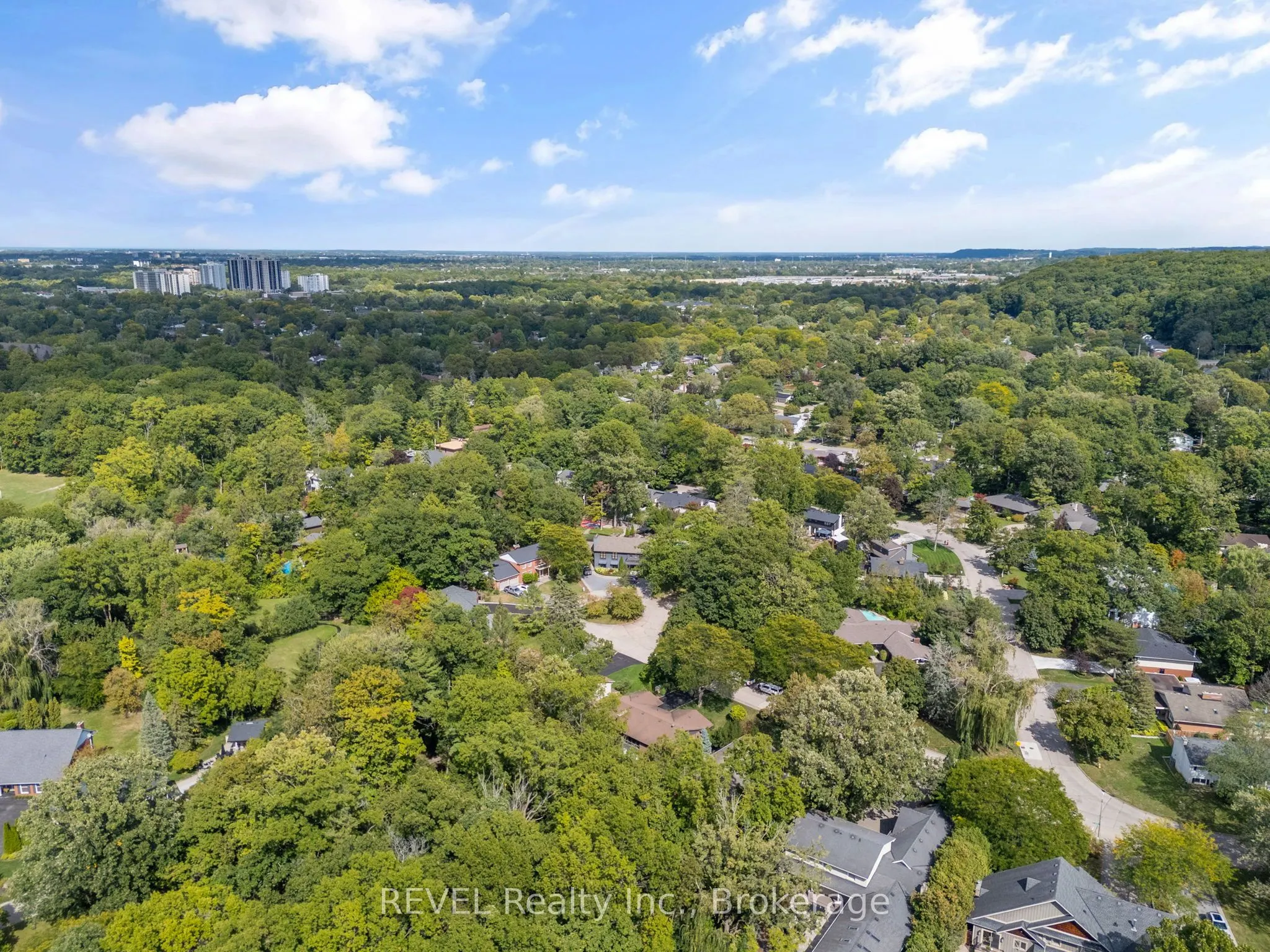 10 Woodington Crescent