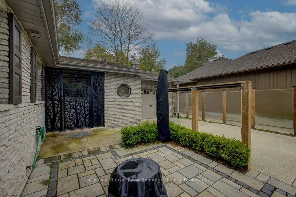 361 Tyendinaga Drive