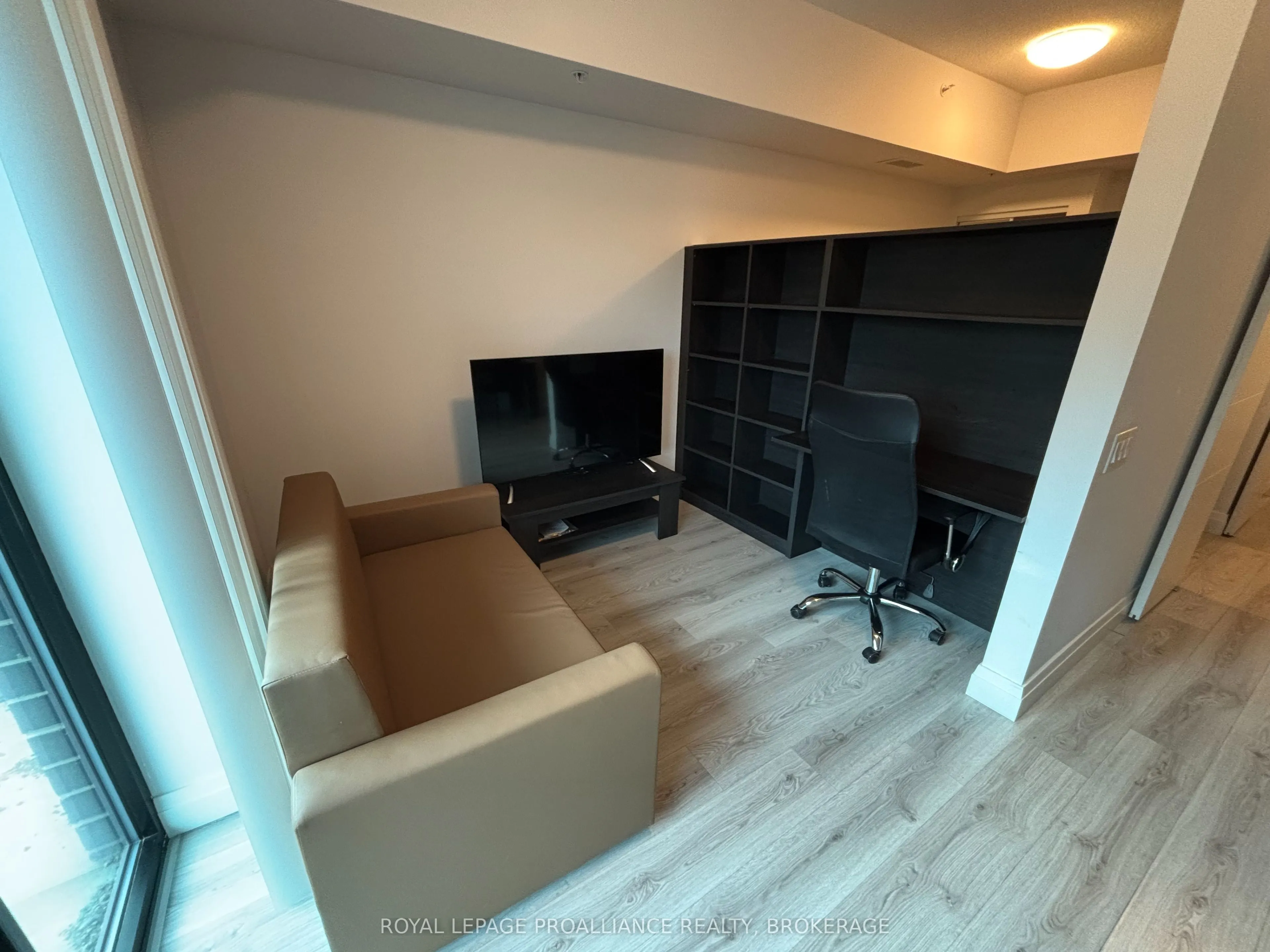 652 Princess Street, #207