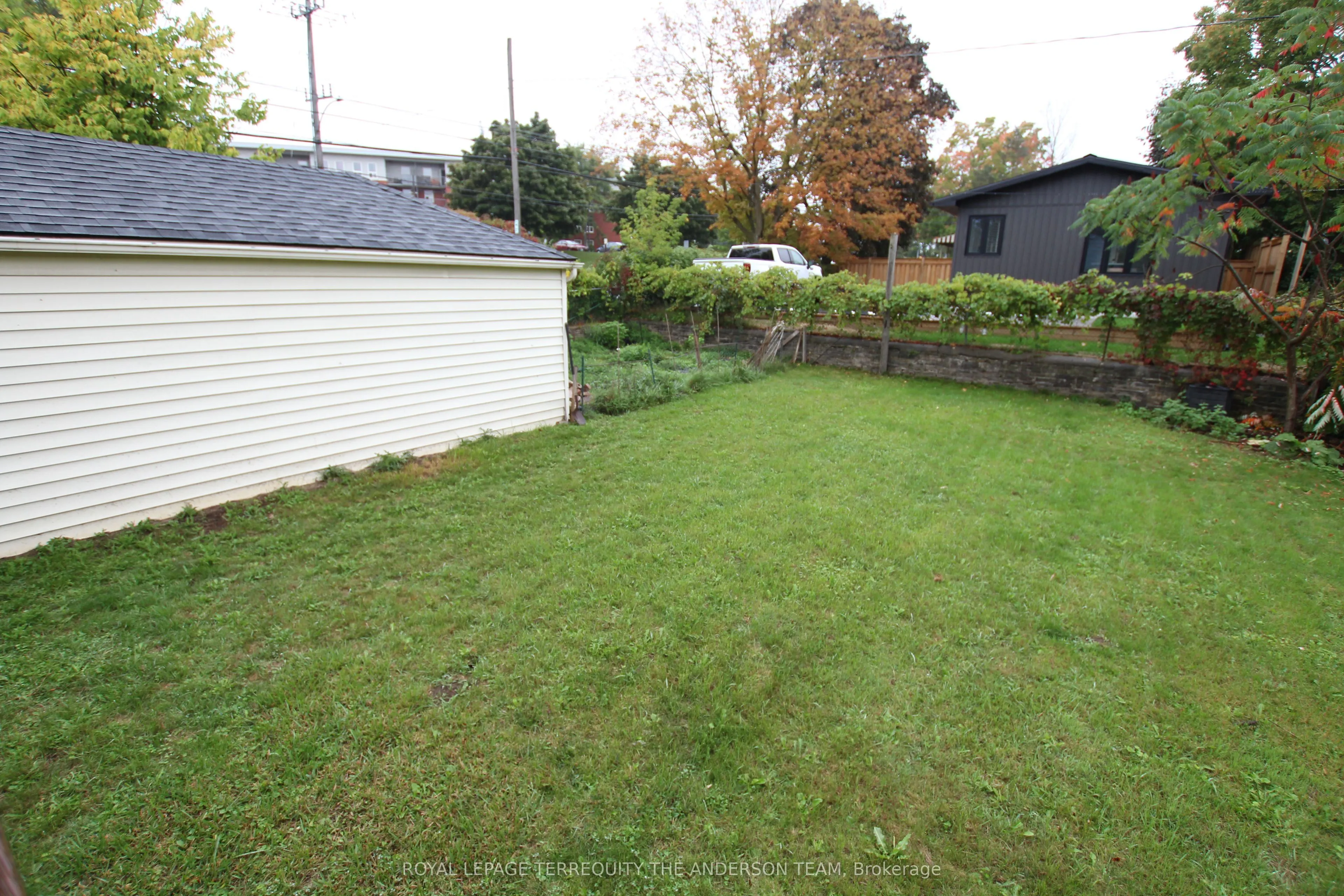 833 Rishor Crescent