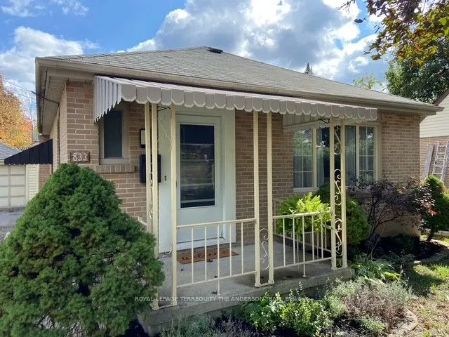 833 Rishor Crescent
