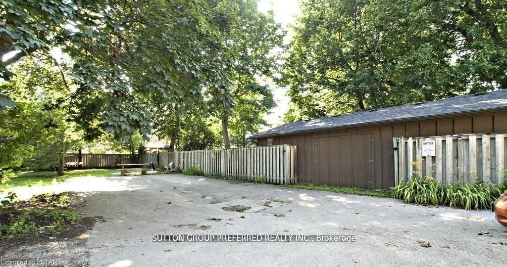 681 Colborne Street