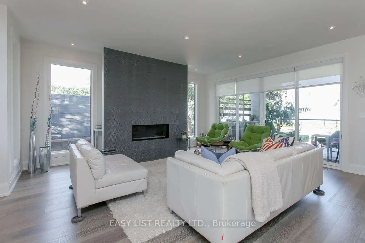 975 Beach Boulevard