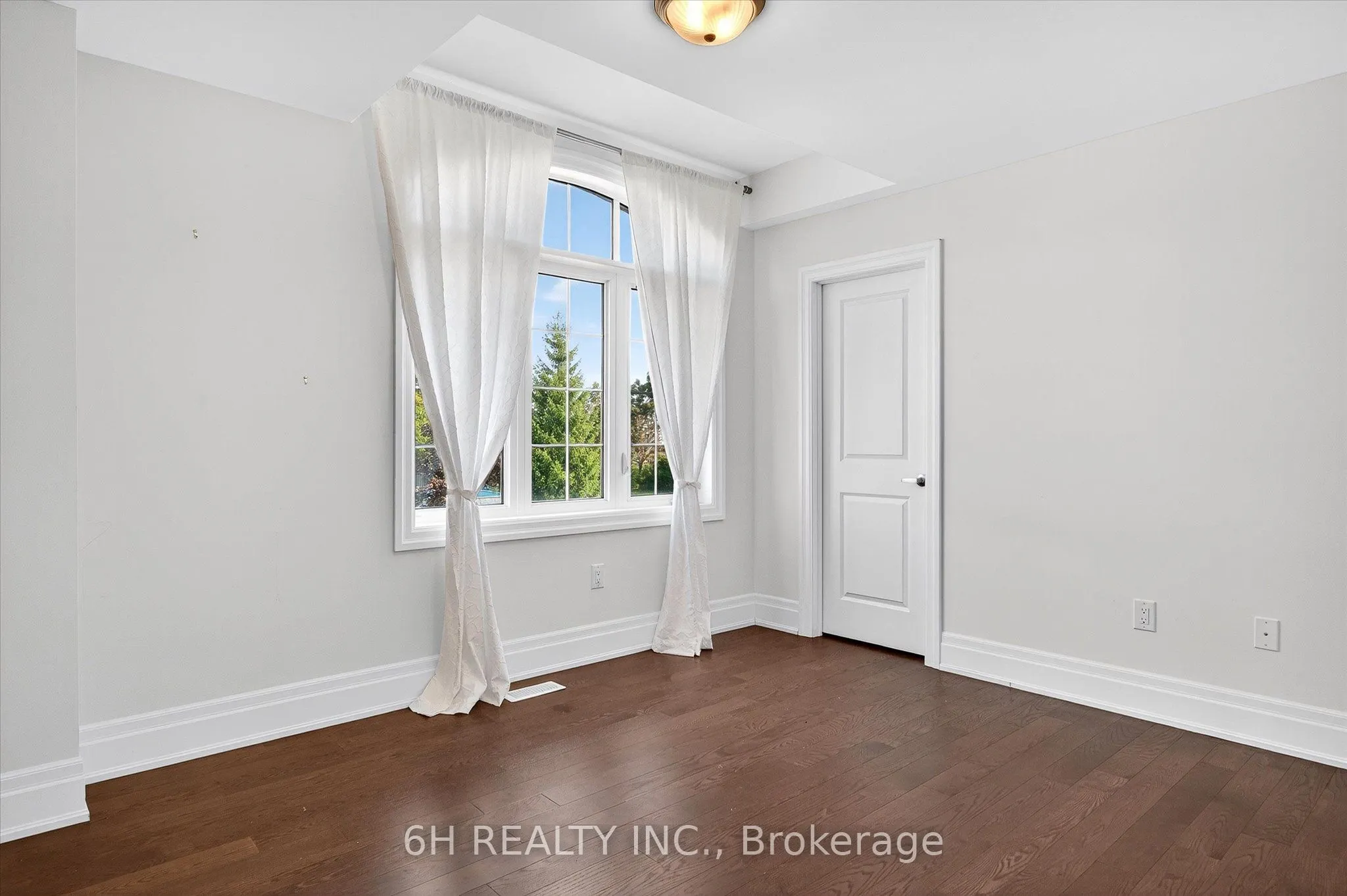 14 FERNRIDGE Heights