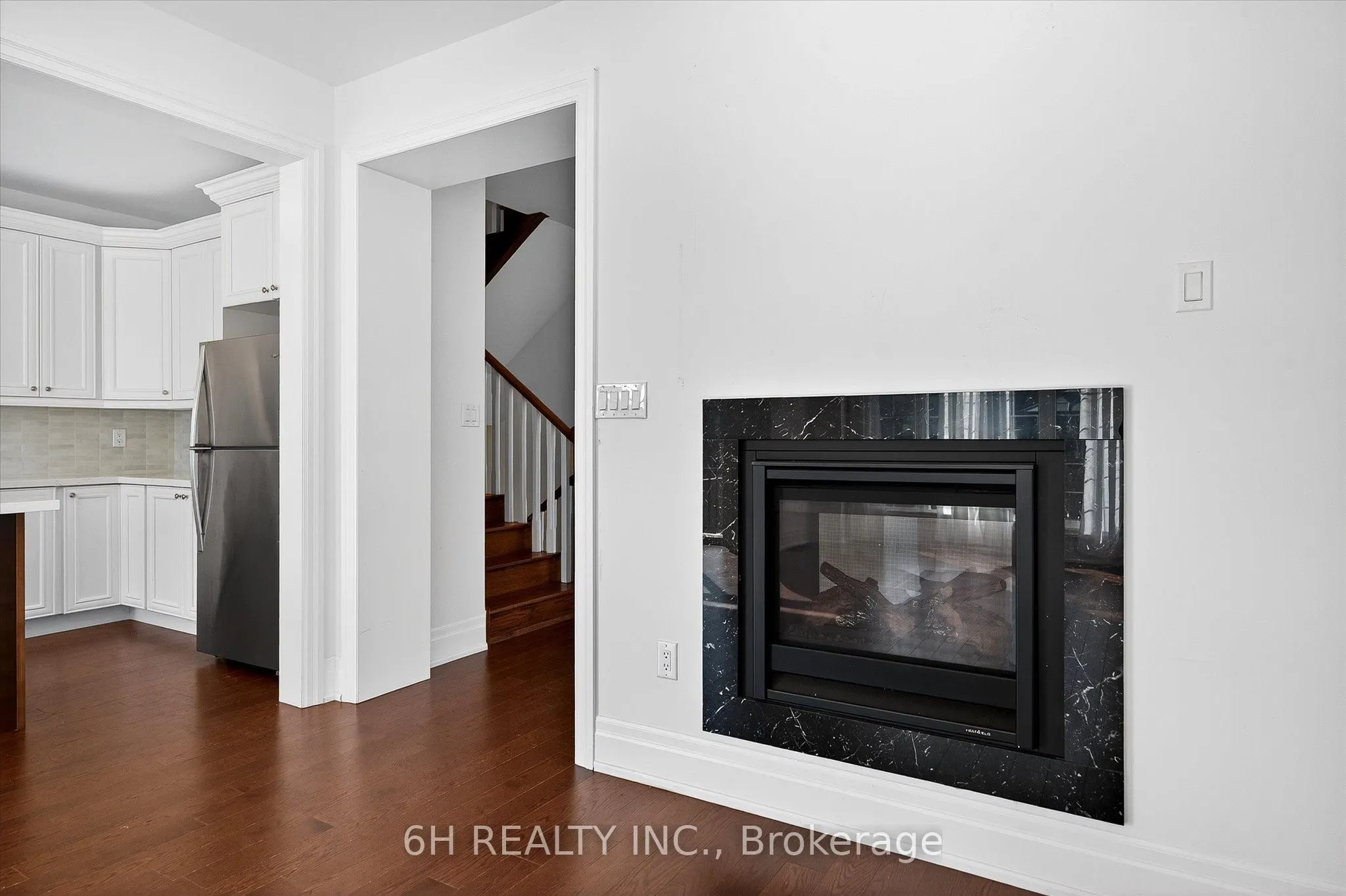 14 FERNRIDGE Heights