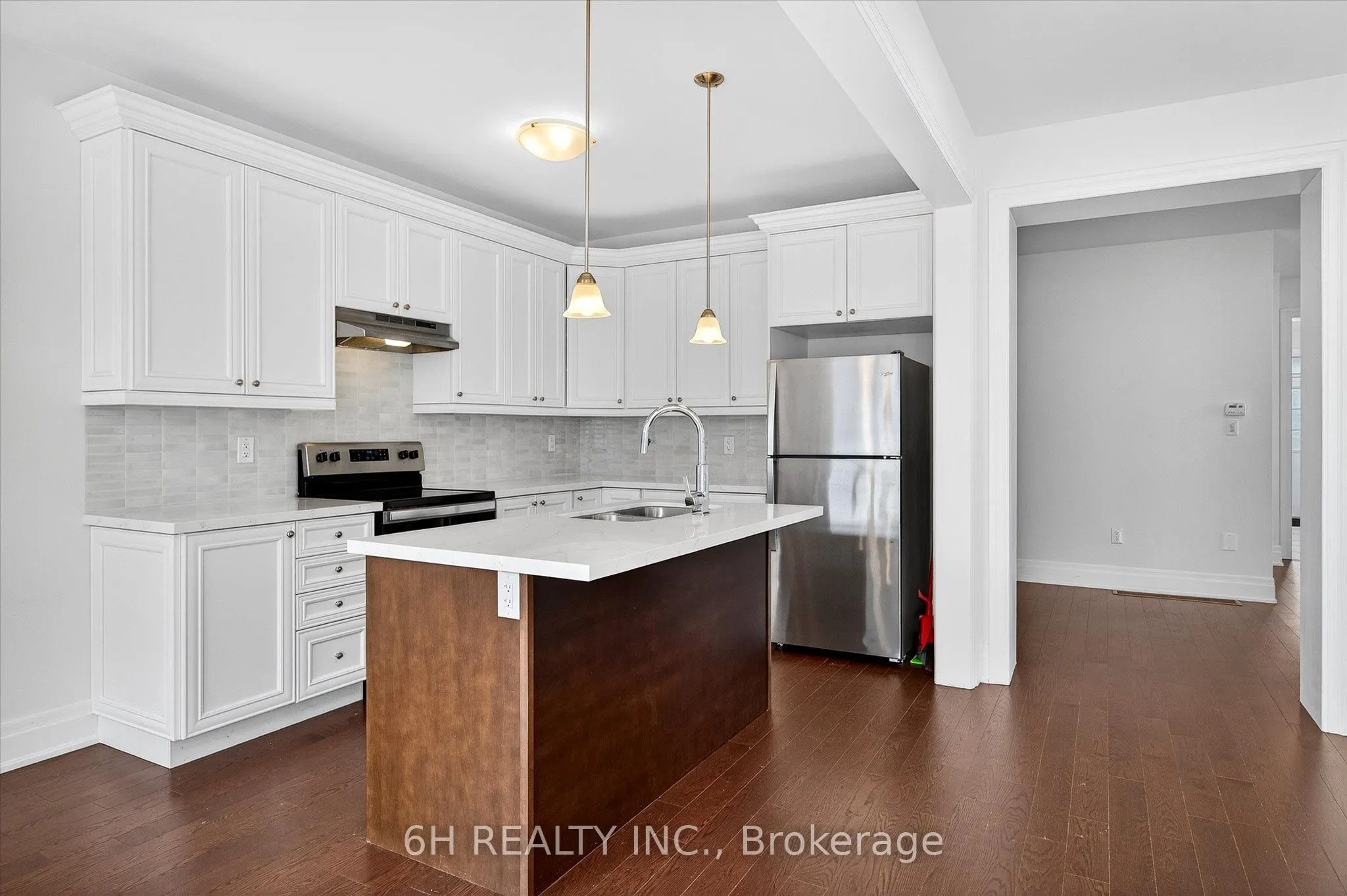 14 FERNRIDGE Heights