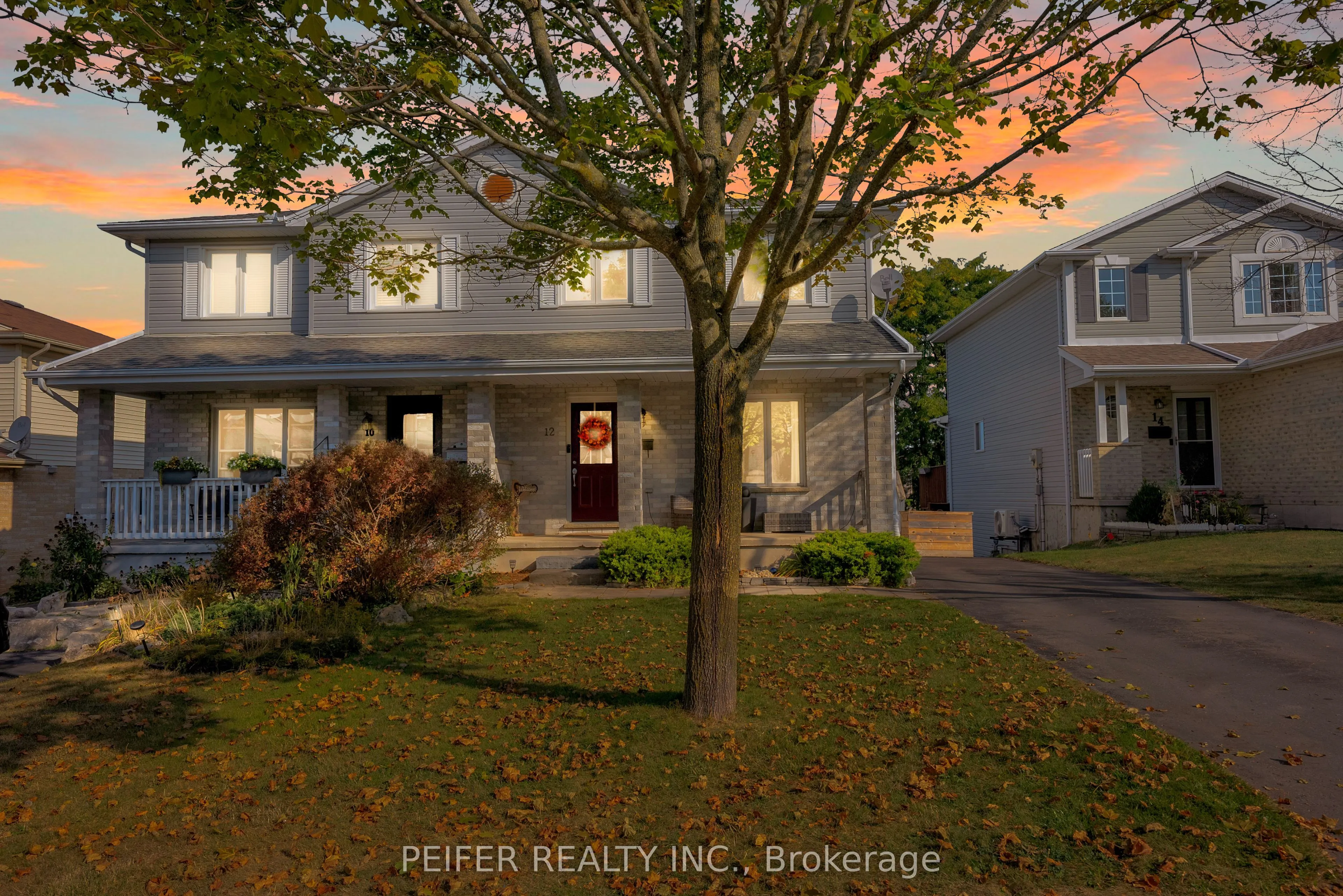 12 Phair Crescent