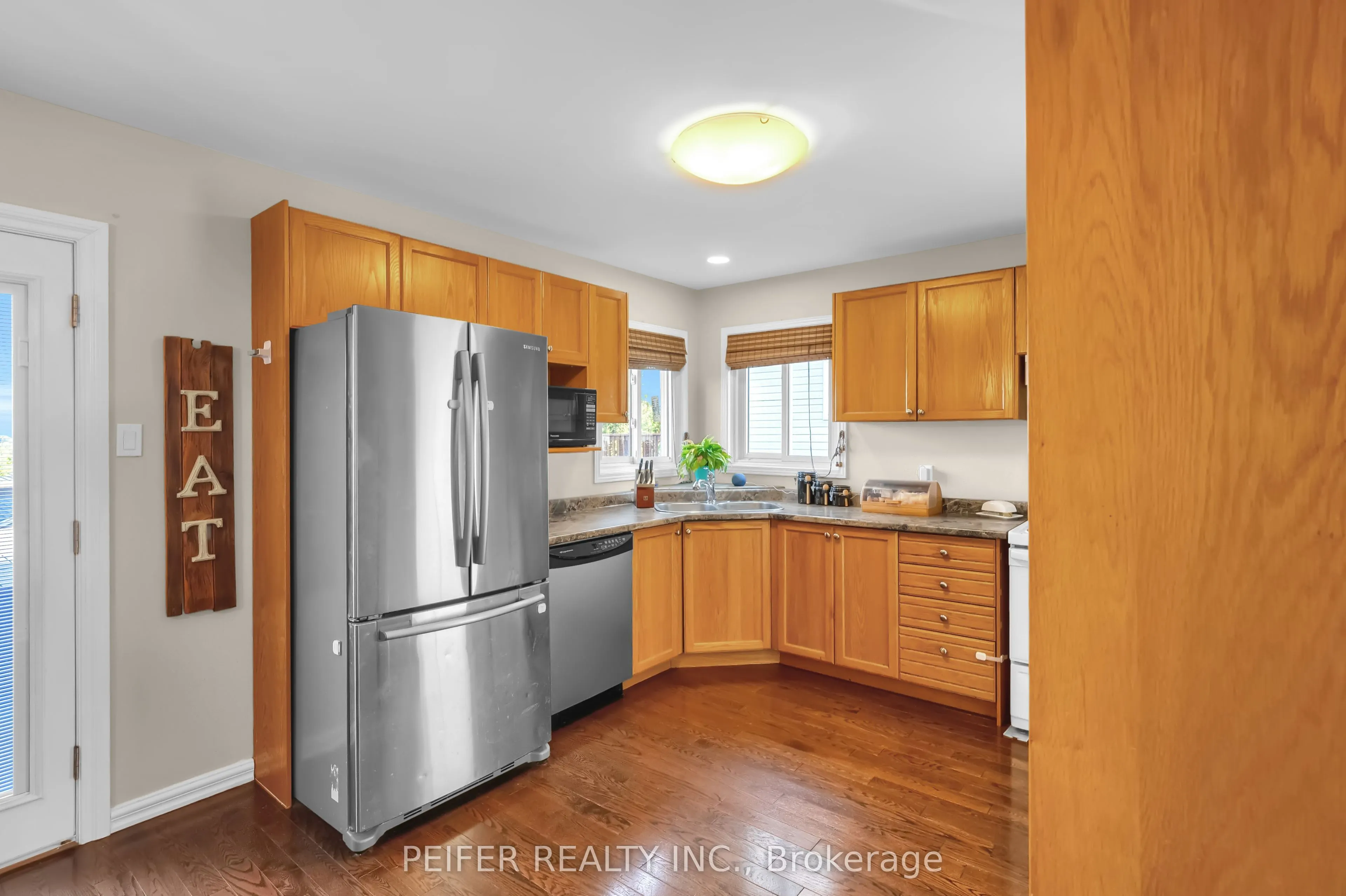 12 Phair Crescent