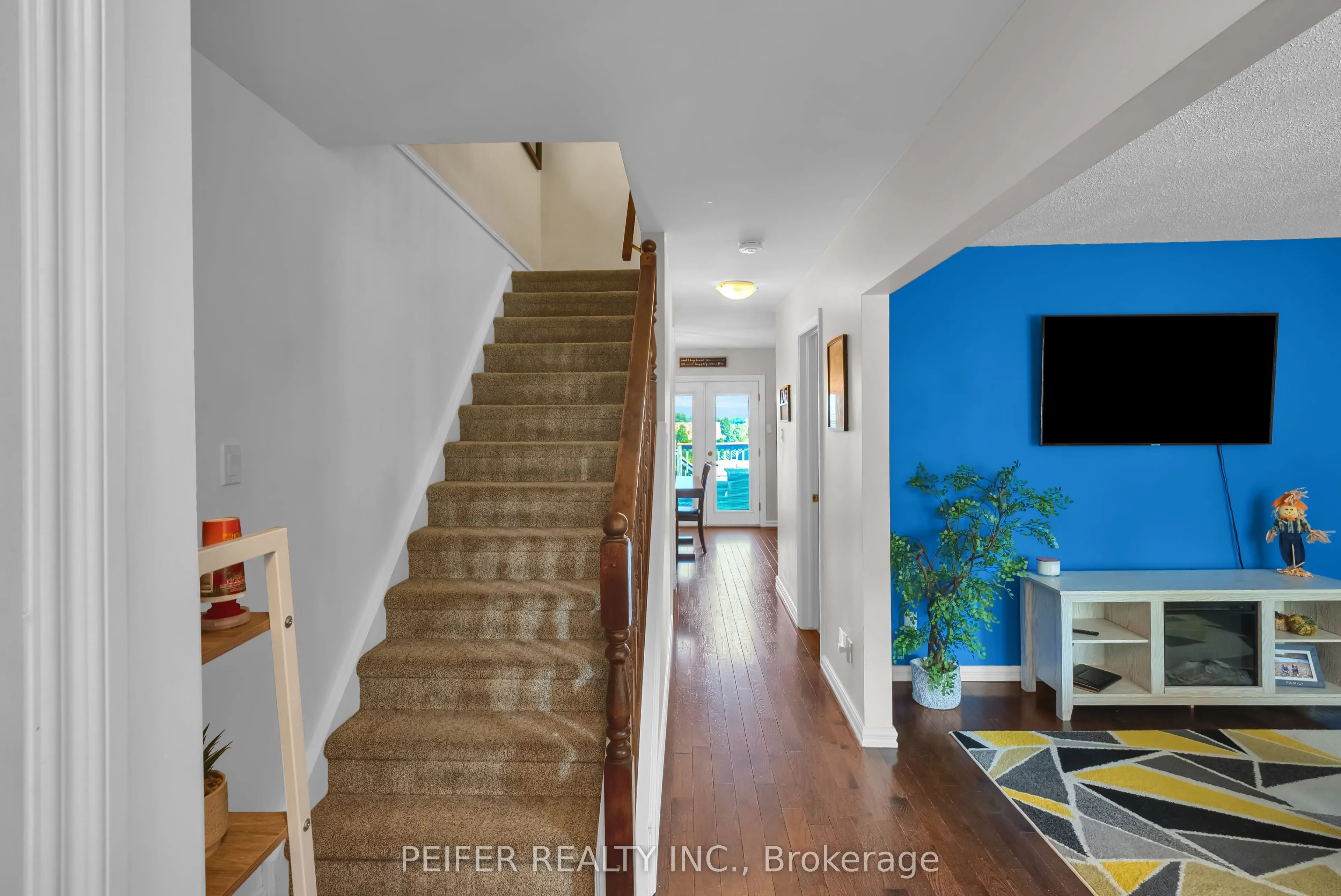 12 Phair Crescent