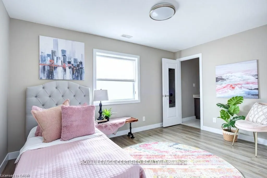 439 Athlone Avenue, #33