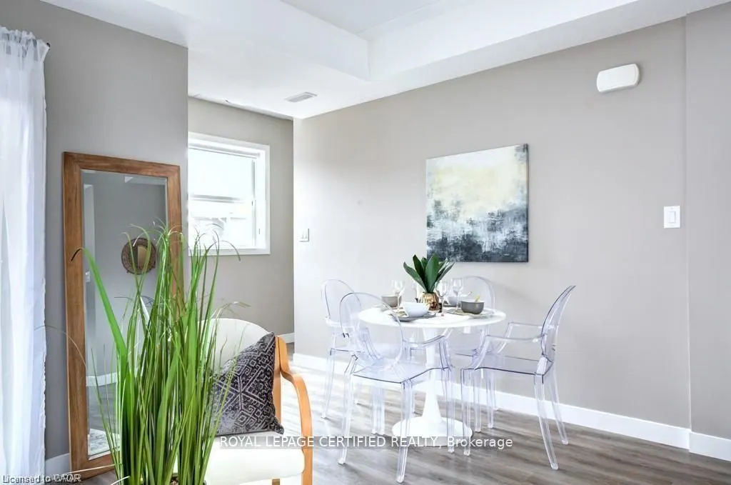 439 Athlone Avenue, #33