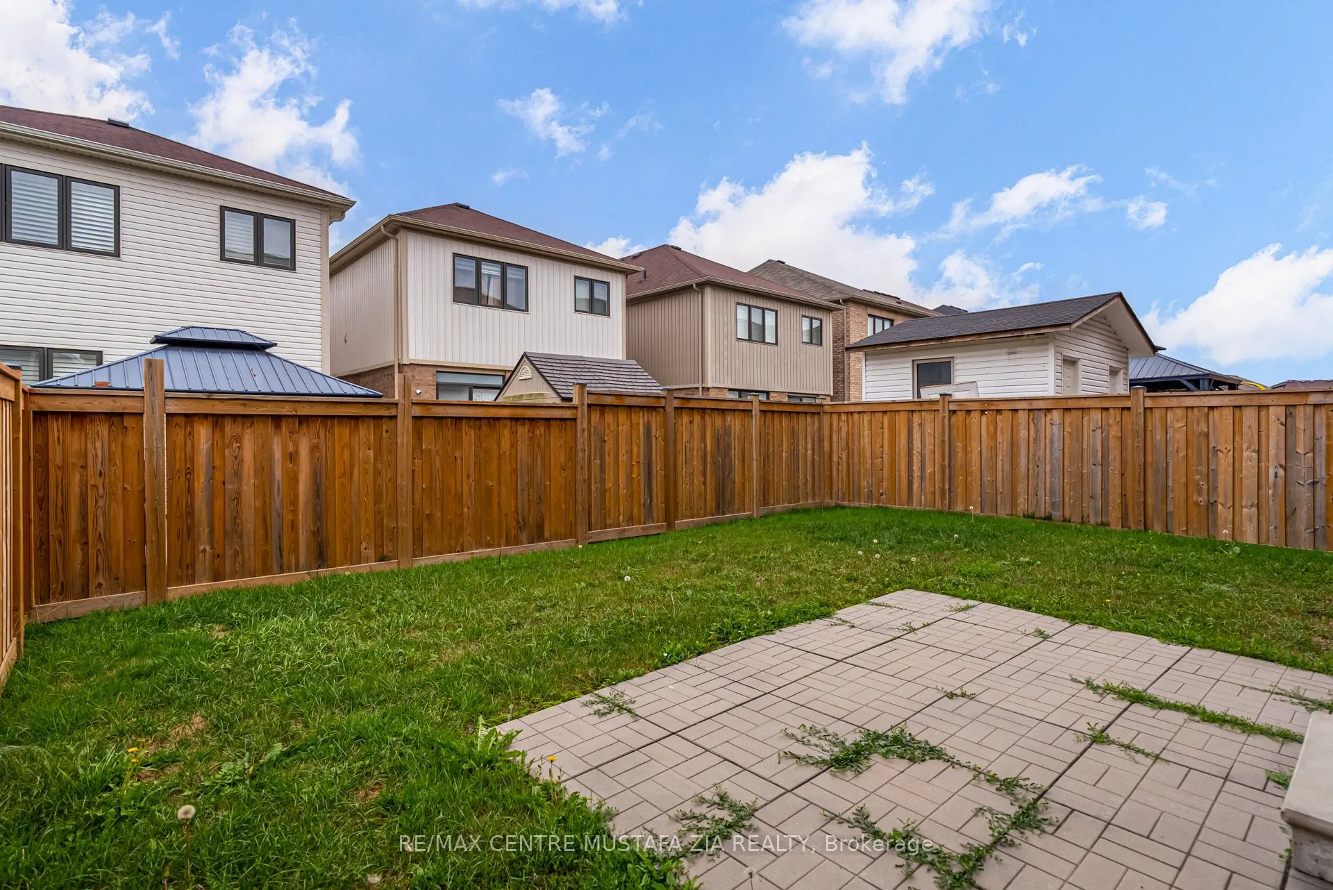 34 Mull Avenue