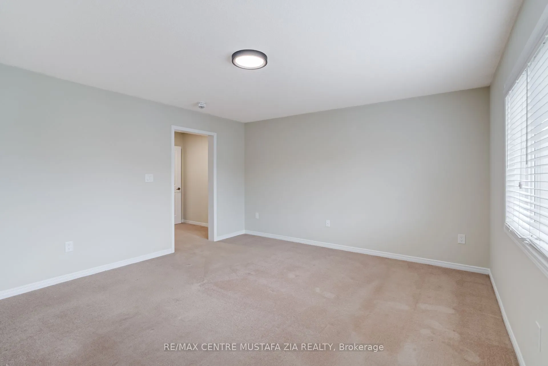 34 Mull Avenue