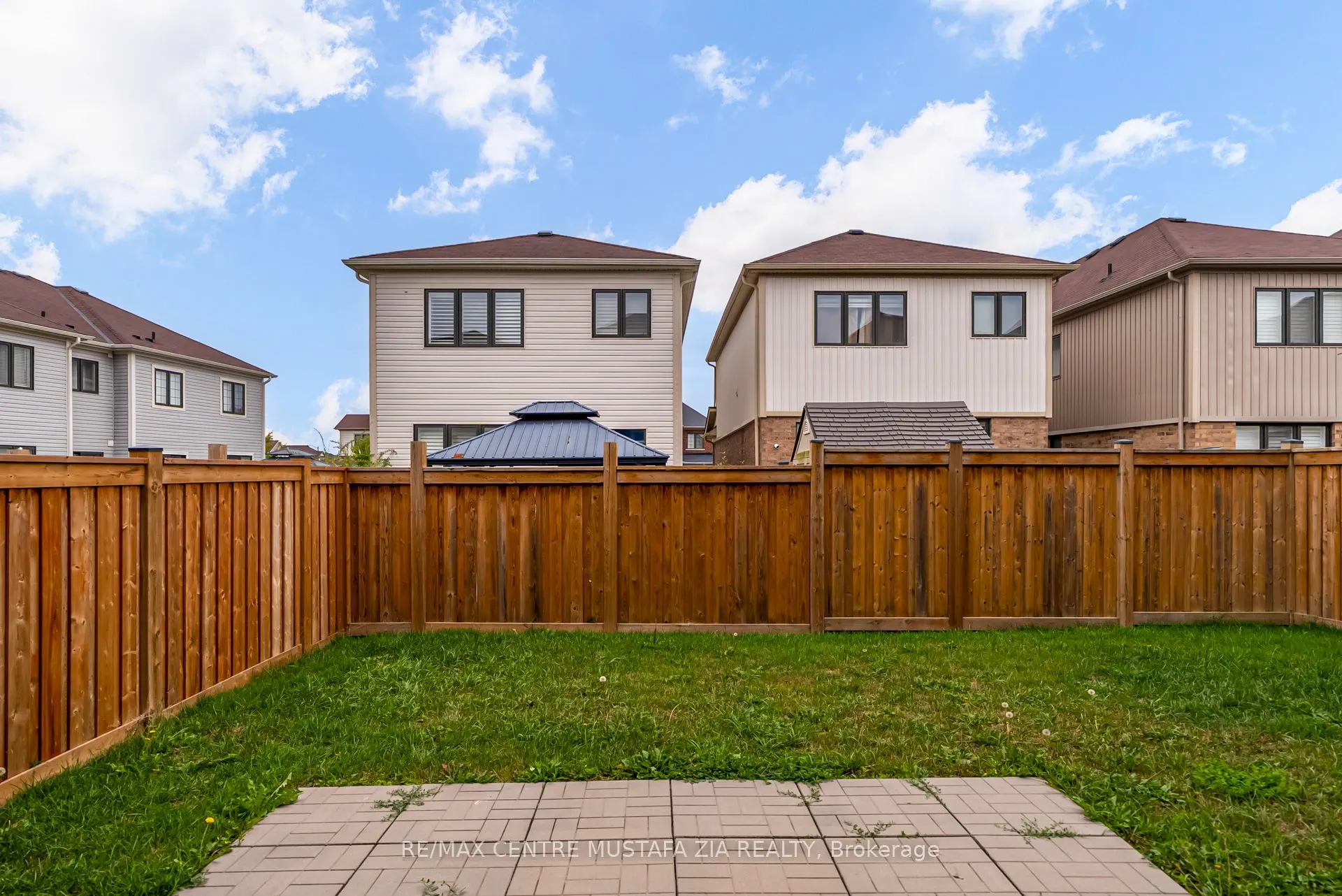 34 Mull Avenue