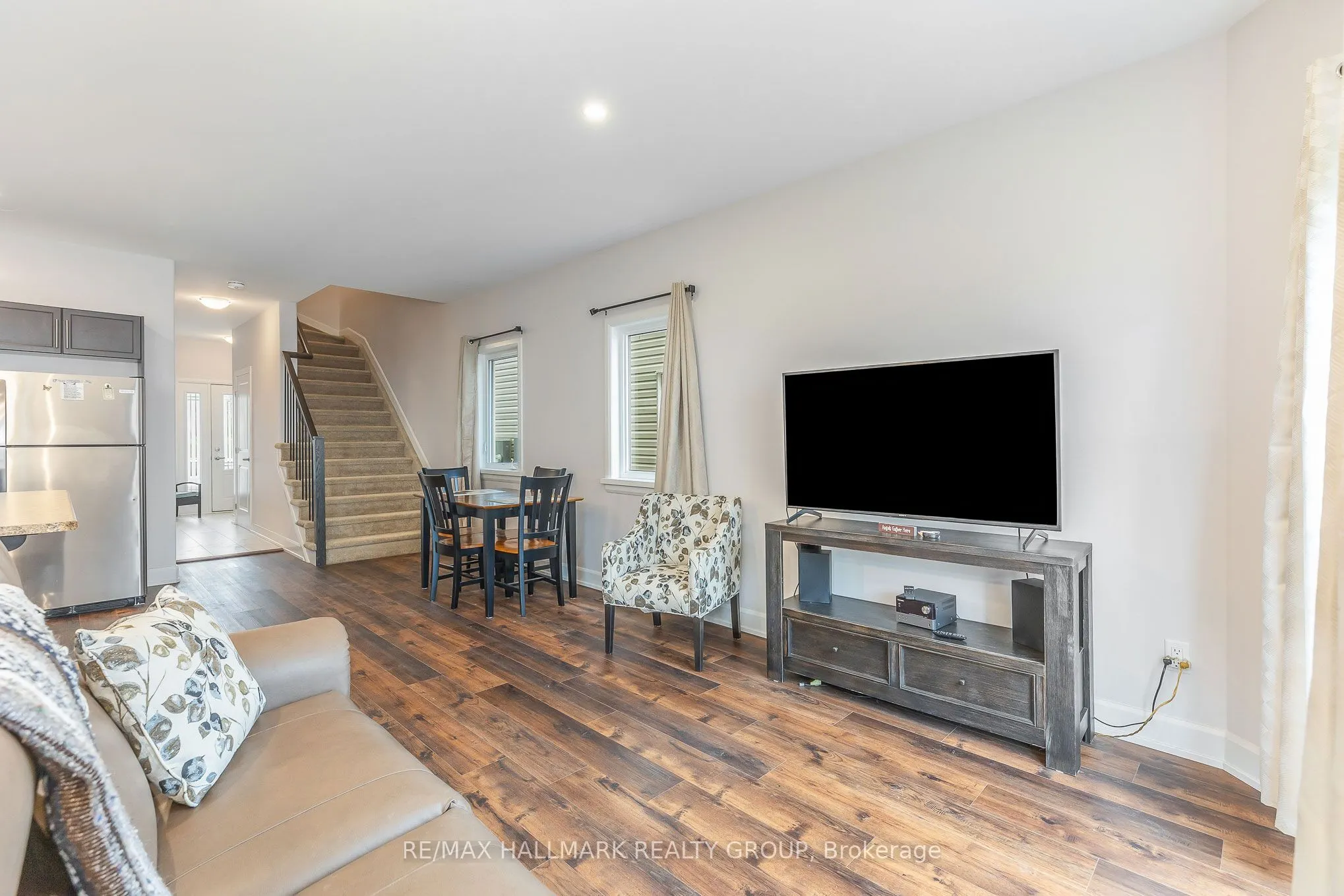 90 Vimy Ridge Crescent