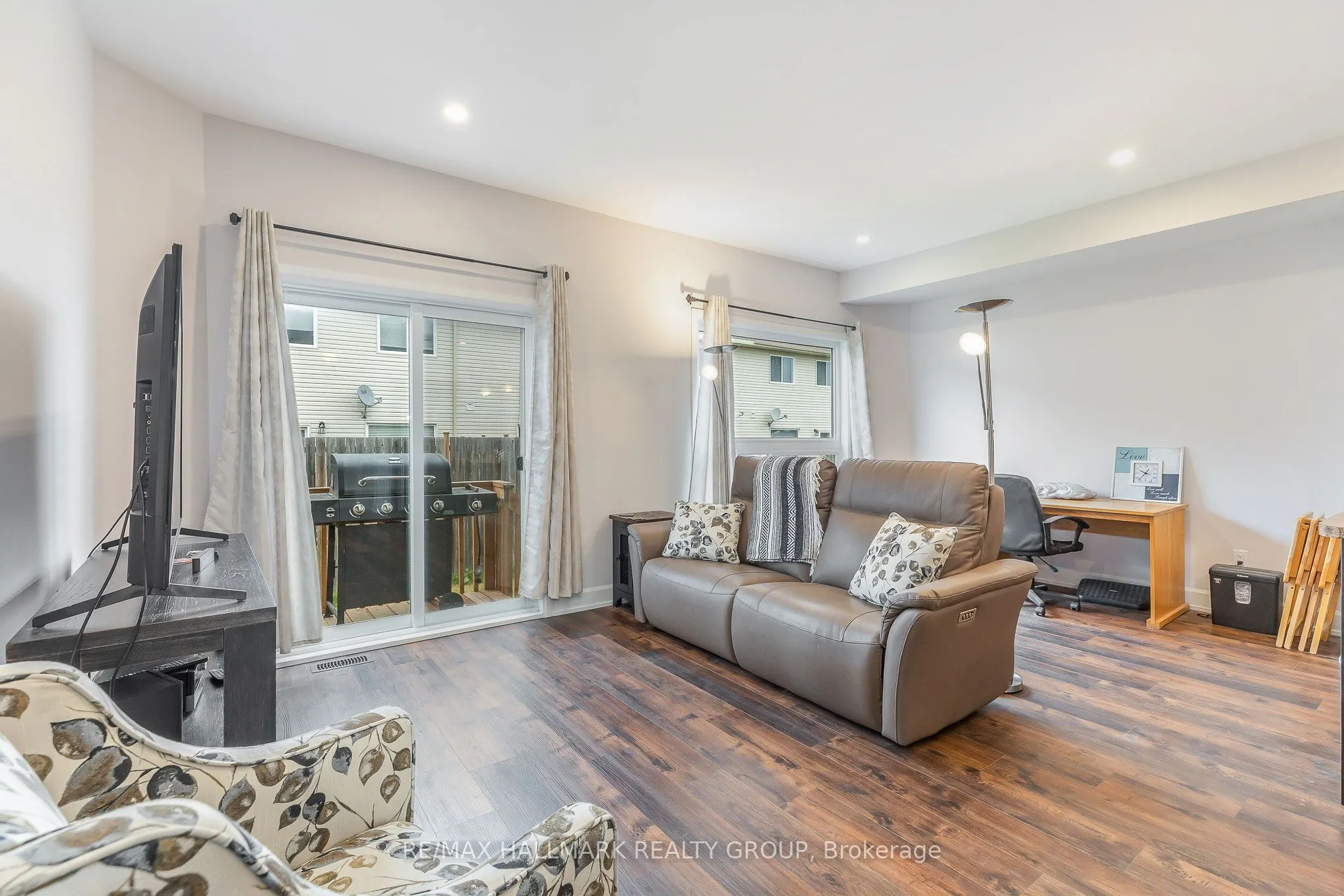 90 Vimy Ridge Crescent