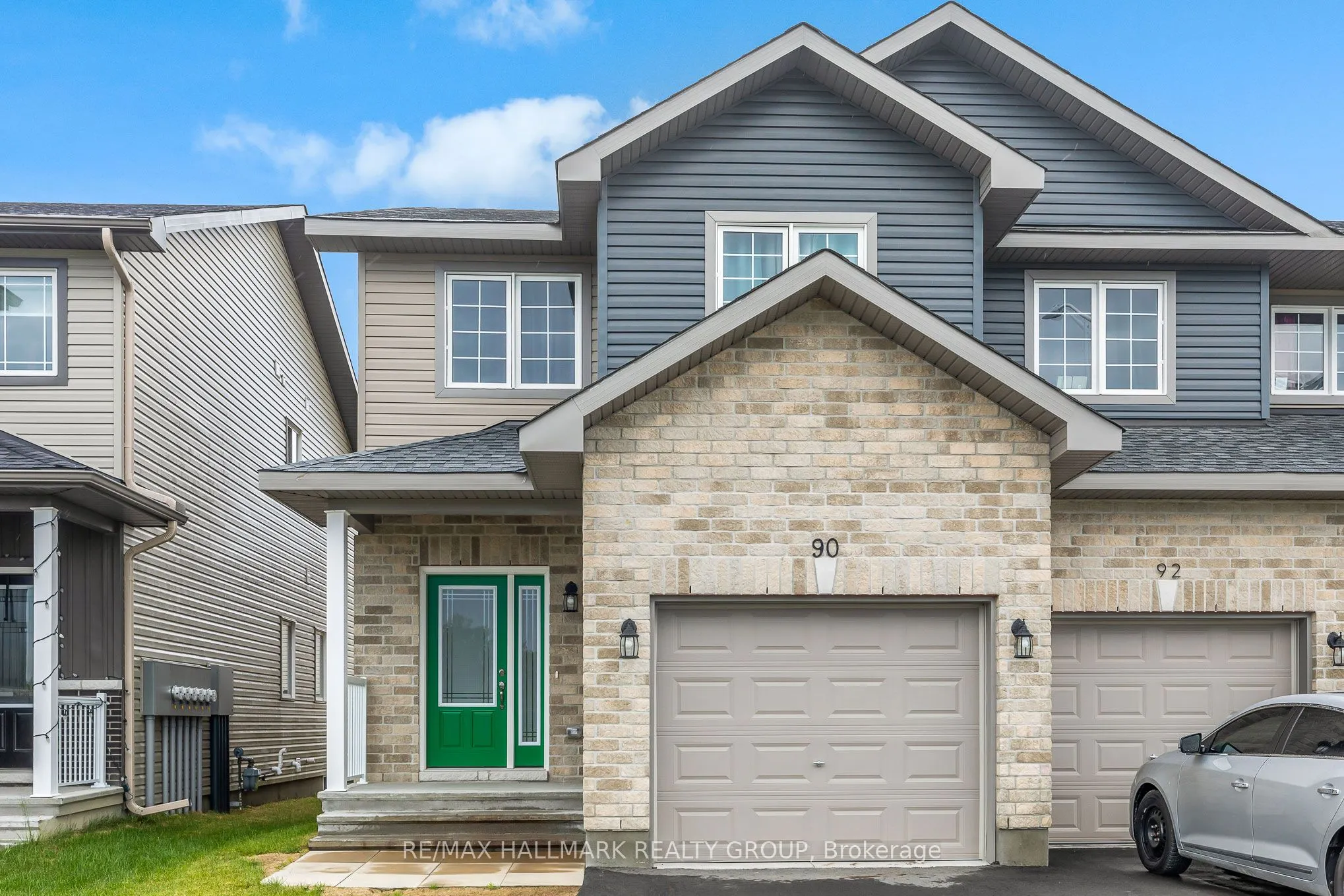 90 Vimy Ridge Crescent