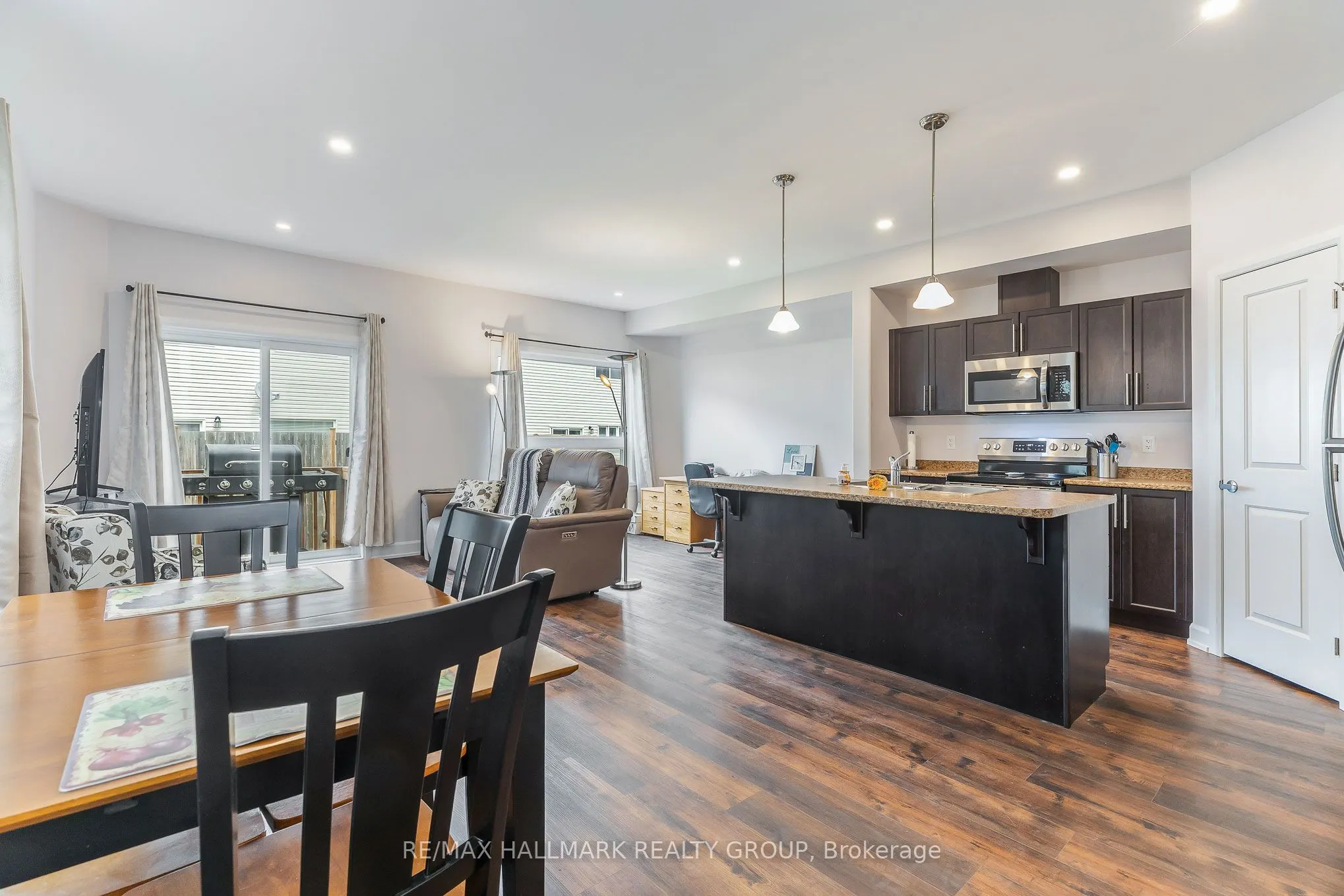 90 Vimy Ridge Crescent
