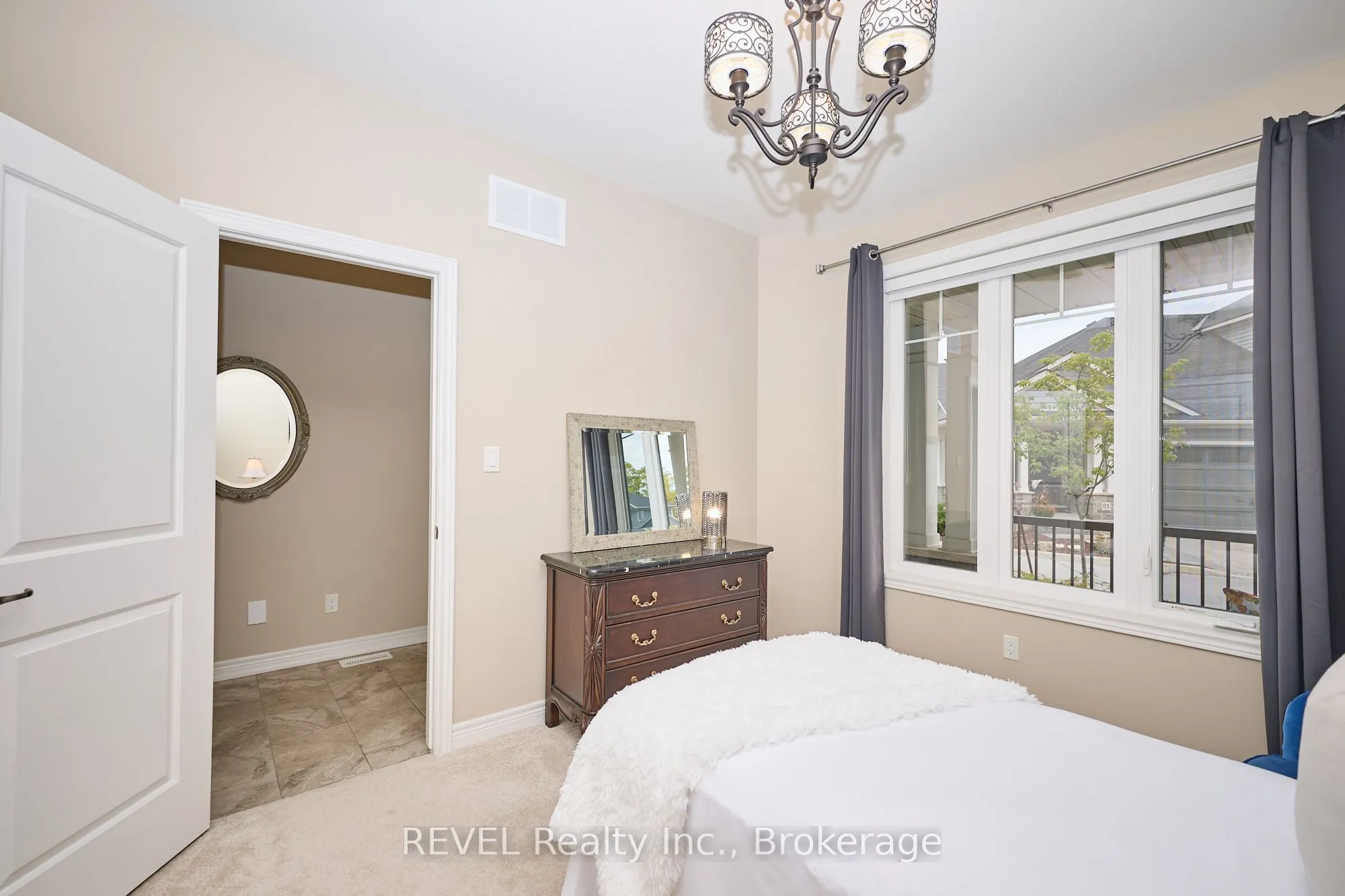 2848 King Street, #6