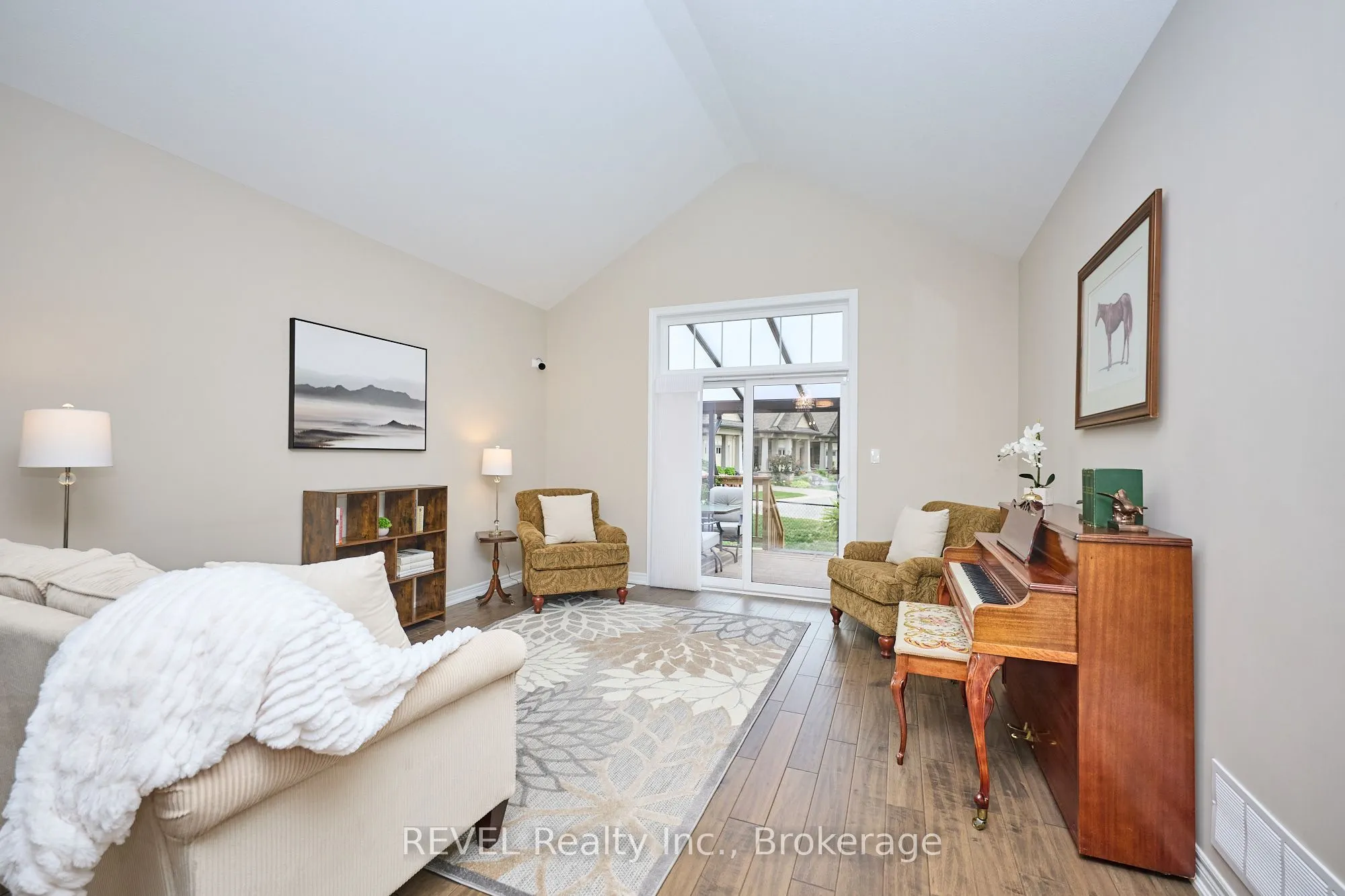 2848 King Street, #6