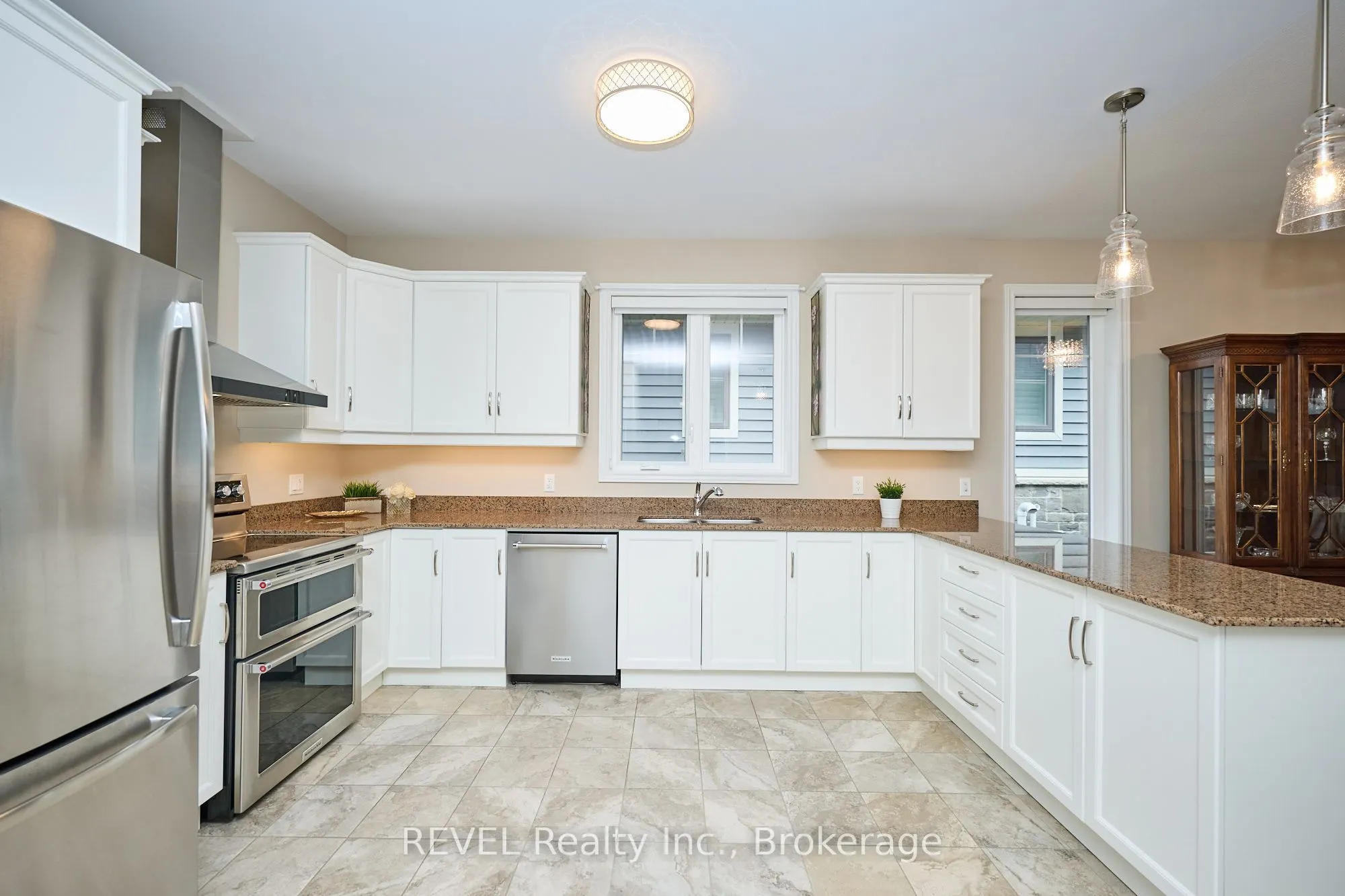2848 King Street, #6