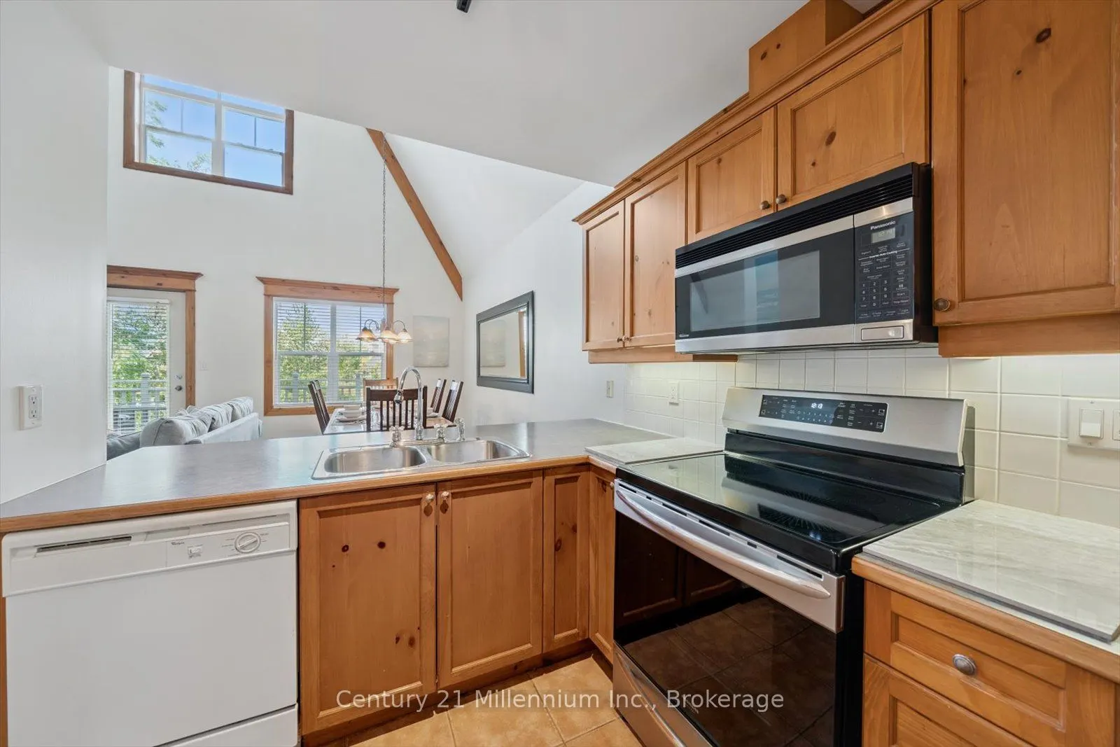 184 Snowbridge Way, #219