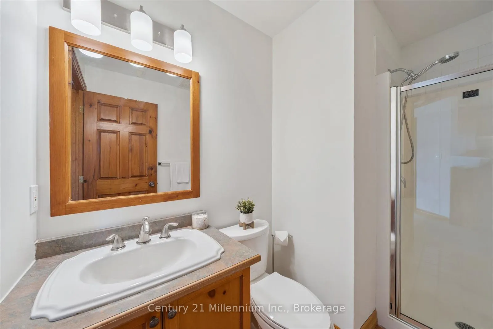 184 Snowbridge Way, #219