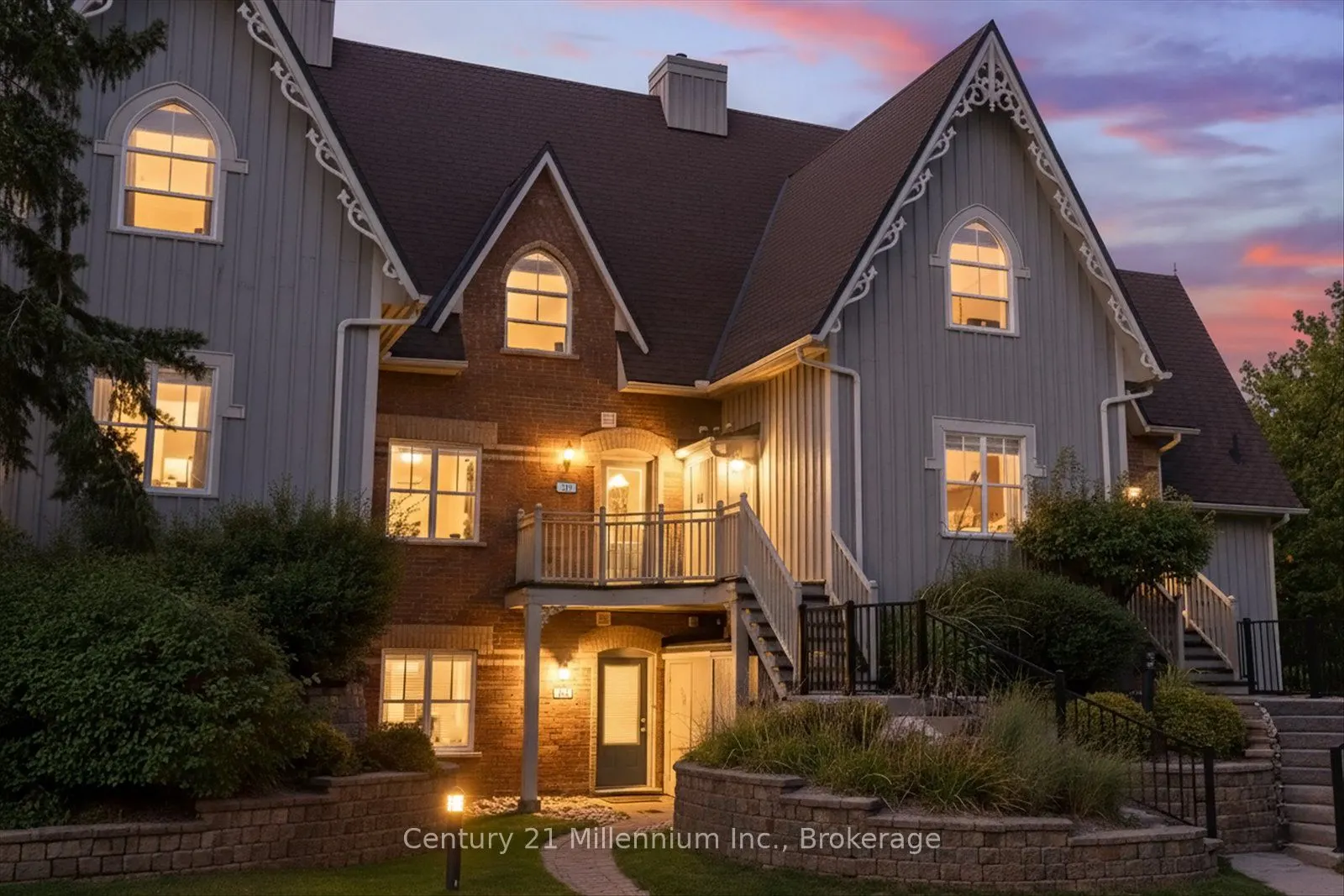 184 Snowbridge Way, #219