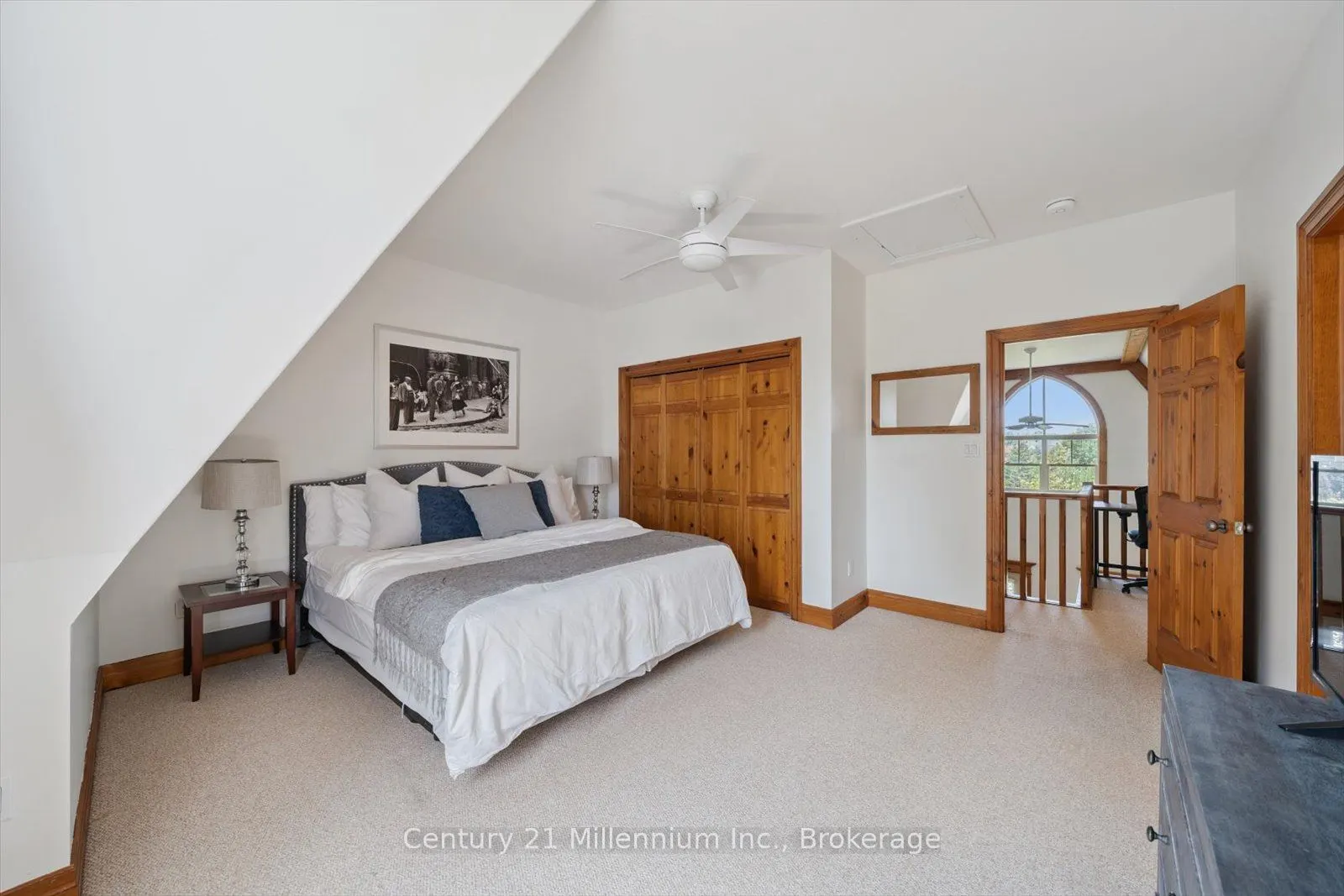184 Snowbridge Way, #219