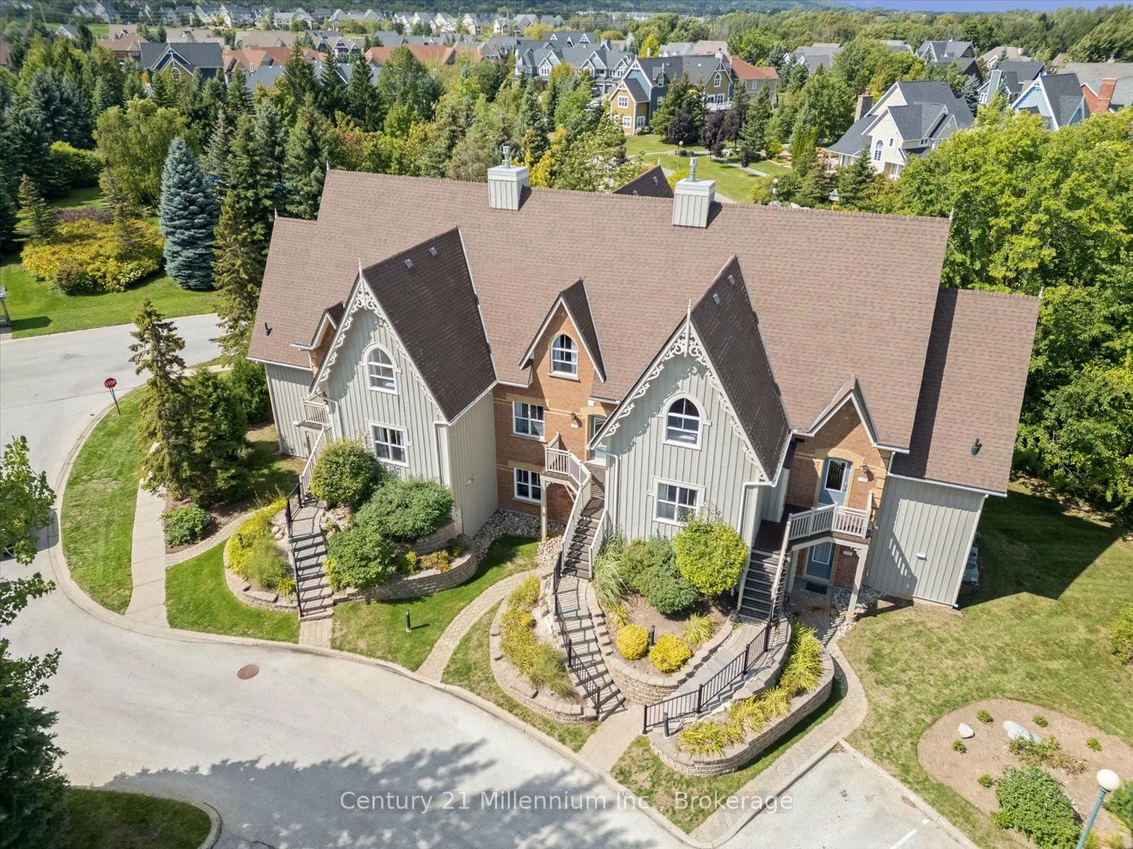 184 Snowbridge Way, #219